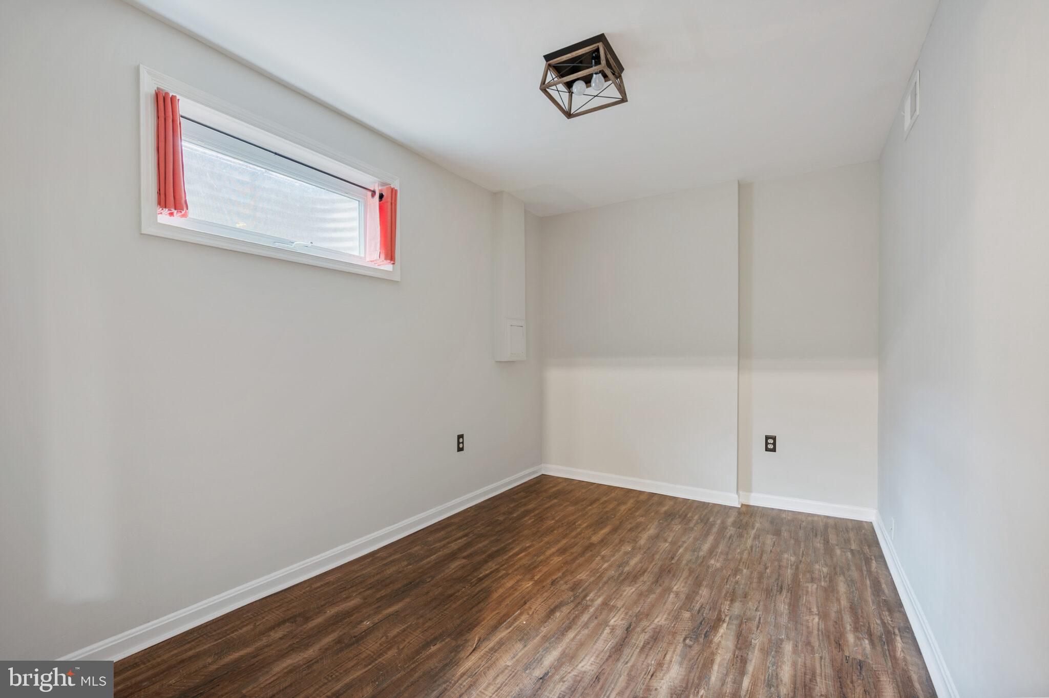 HUNTINGTON AT MT VERNON - Residential