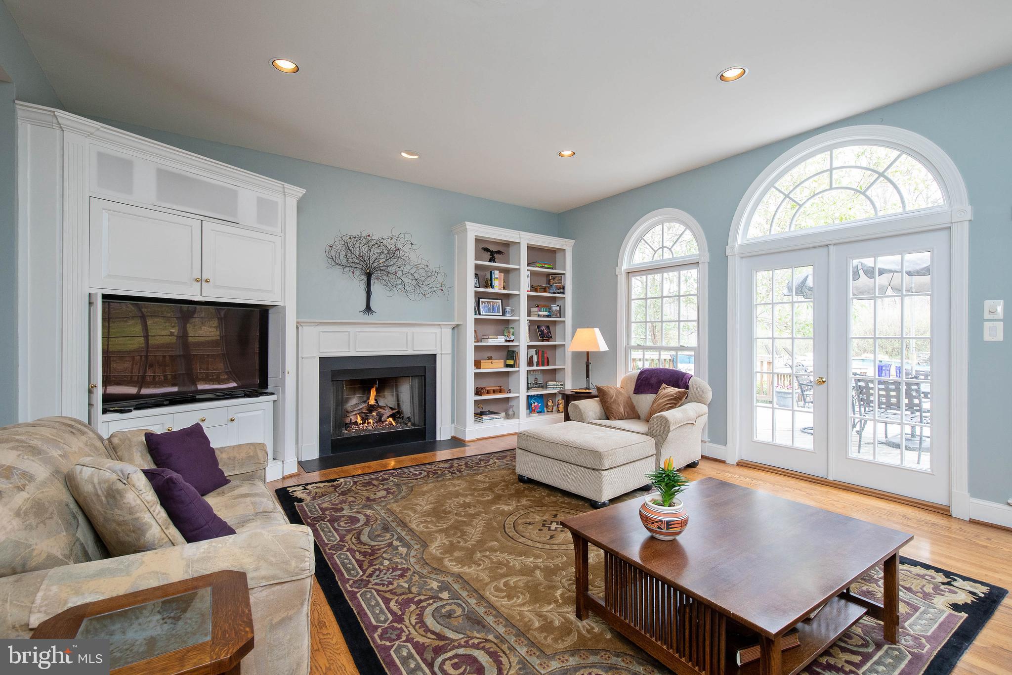 ENGLISH HILLS - Residential