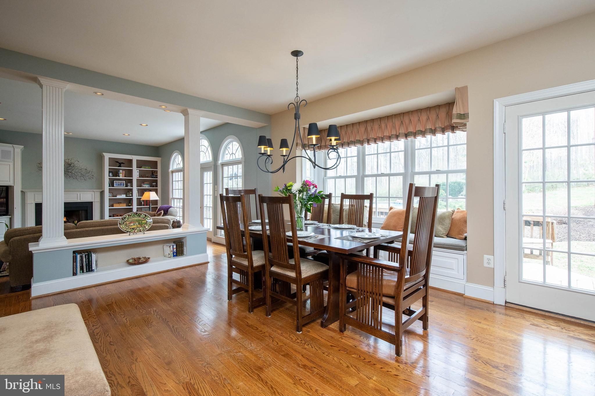 ENGLISH HILLS - Residential