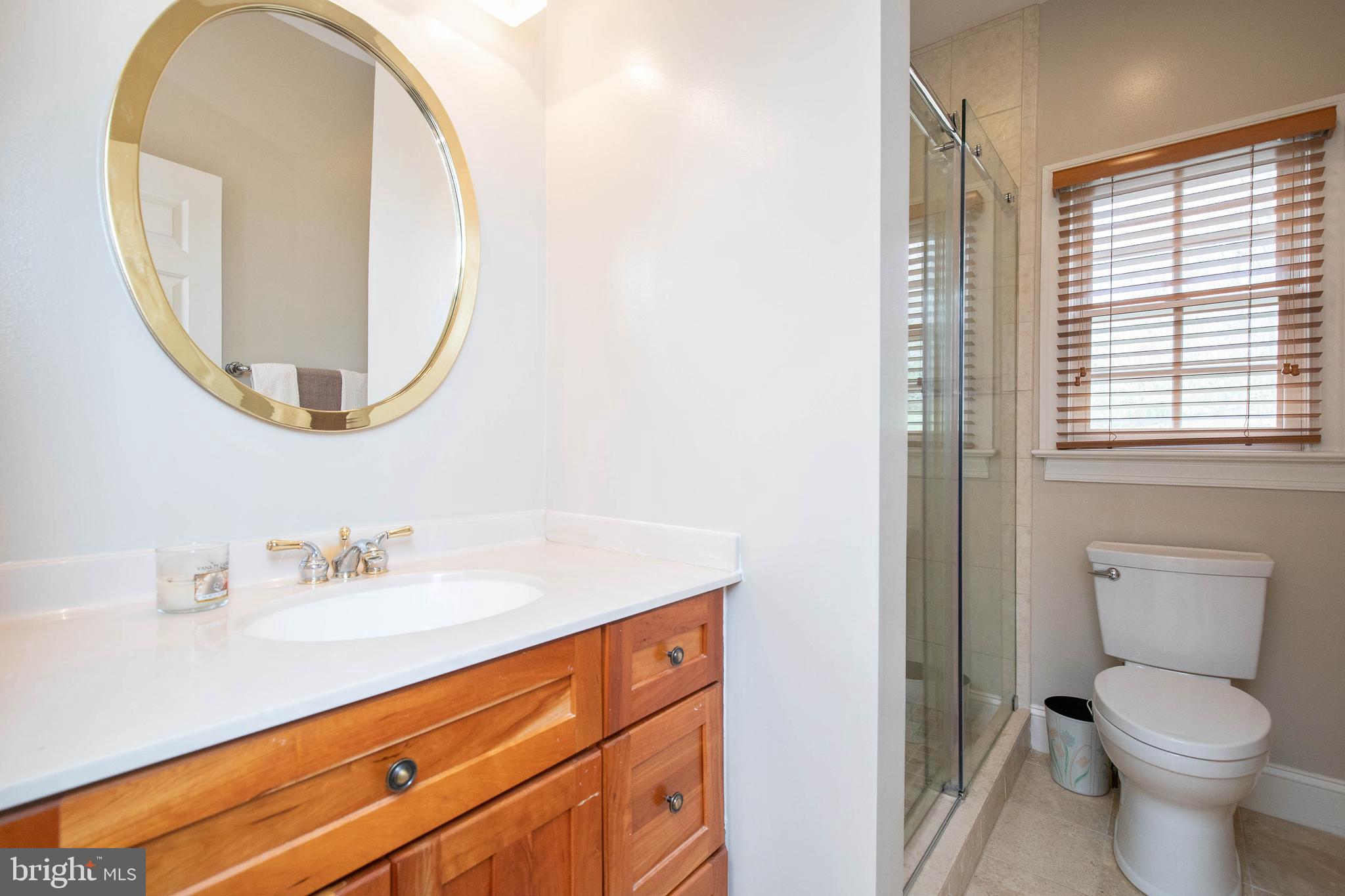 ENGLISH HILLS - Residential