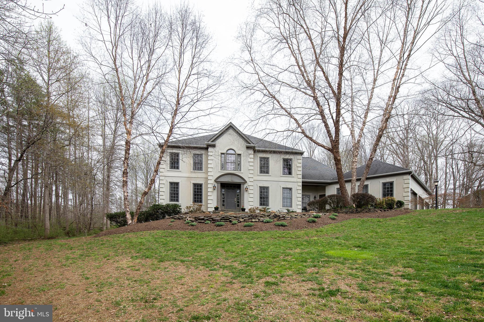 ENGLISH HILLS - Residential