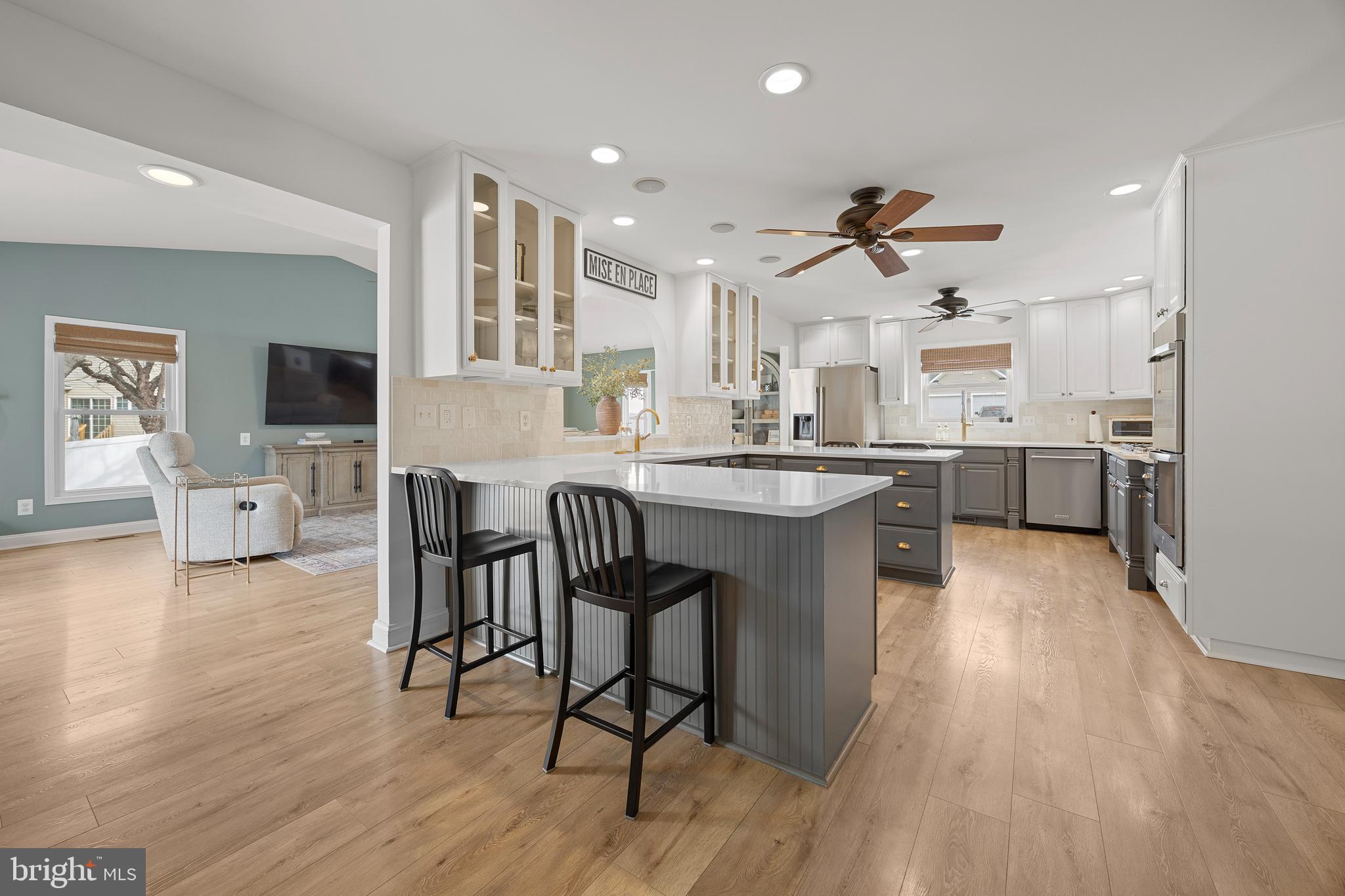 CHESTNUT TURN - Residential