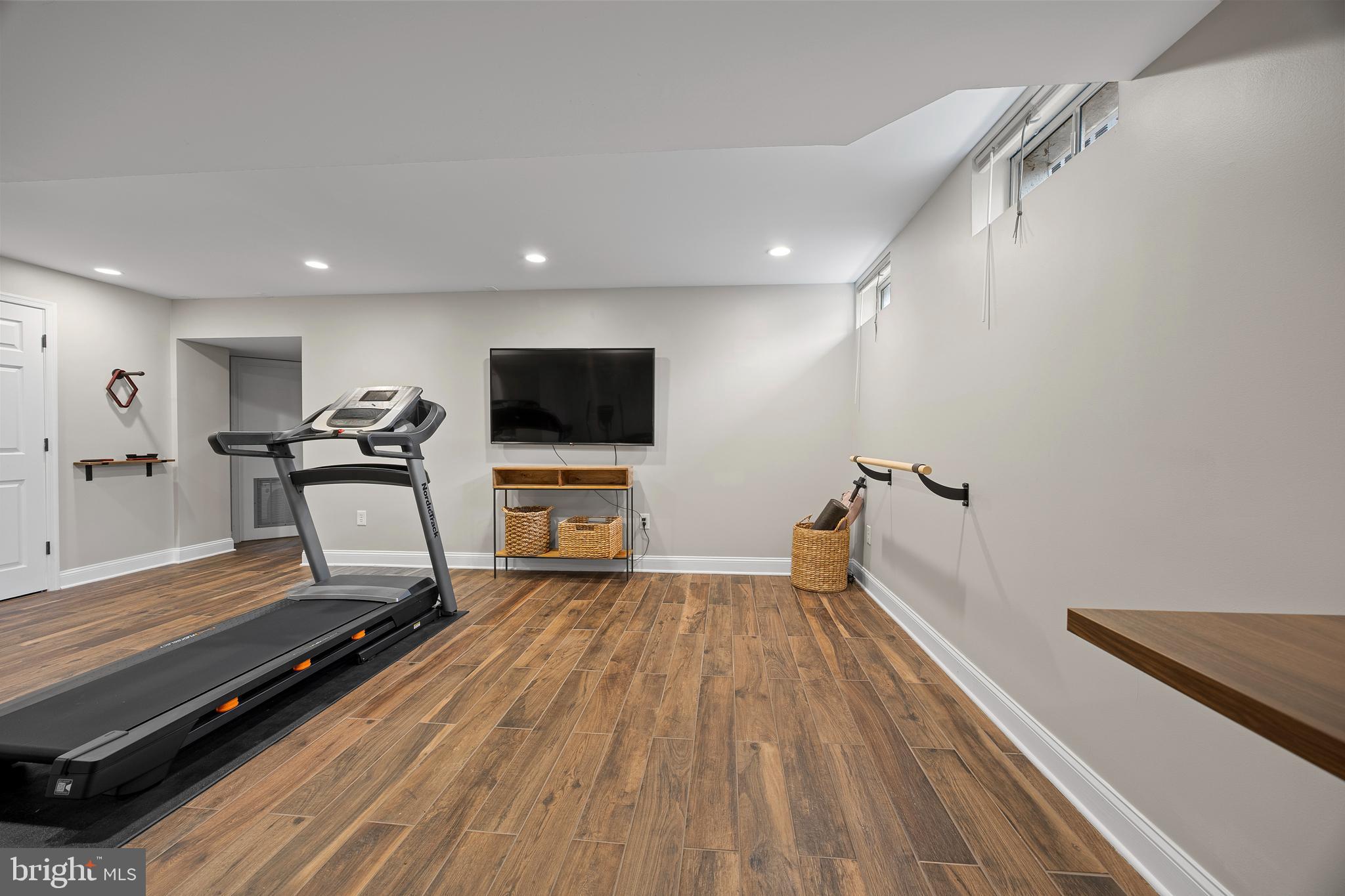 CHESTNUT TURN - Residential