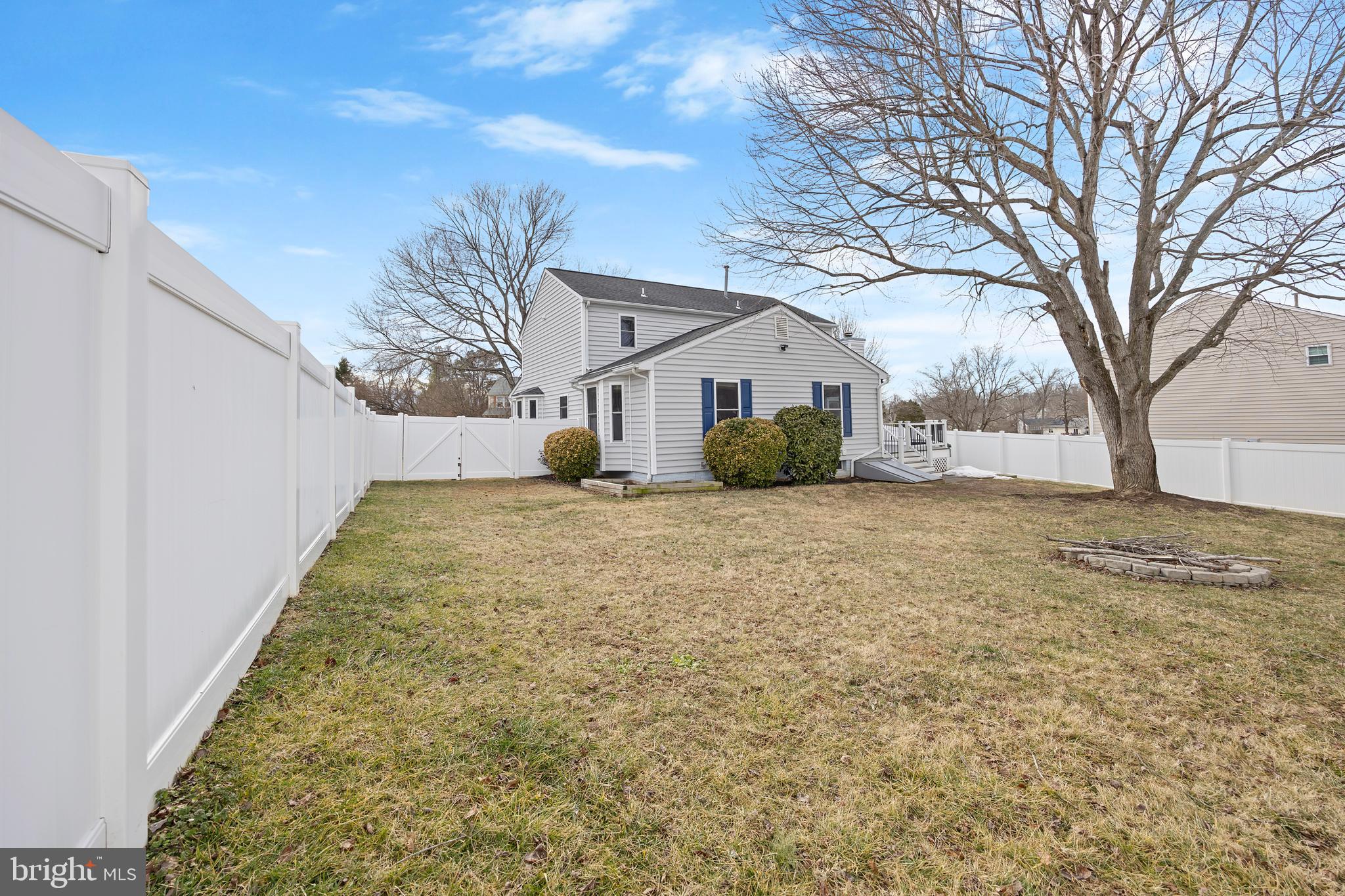 CHESTNUT TURN - Residential