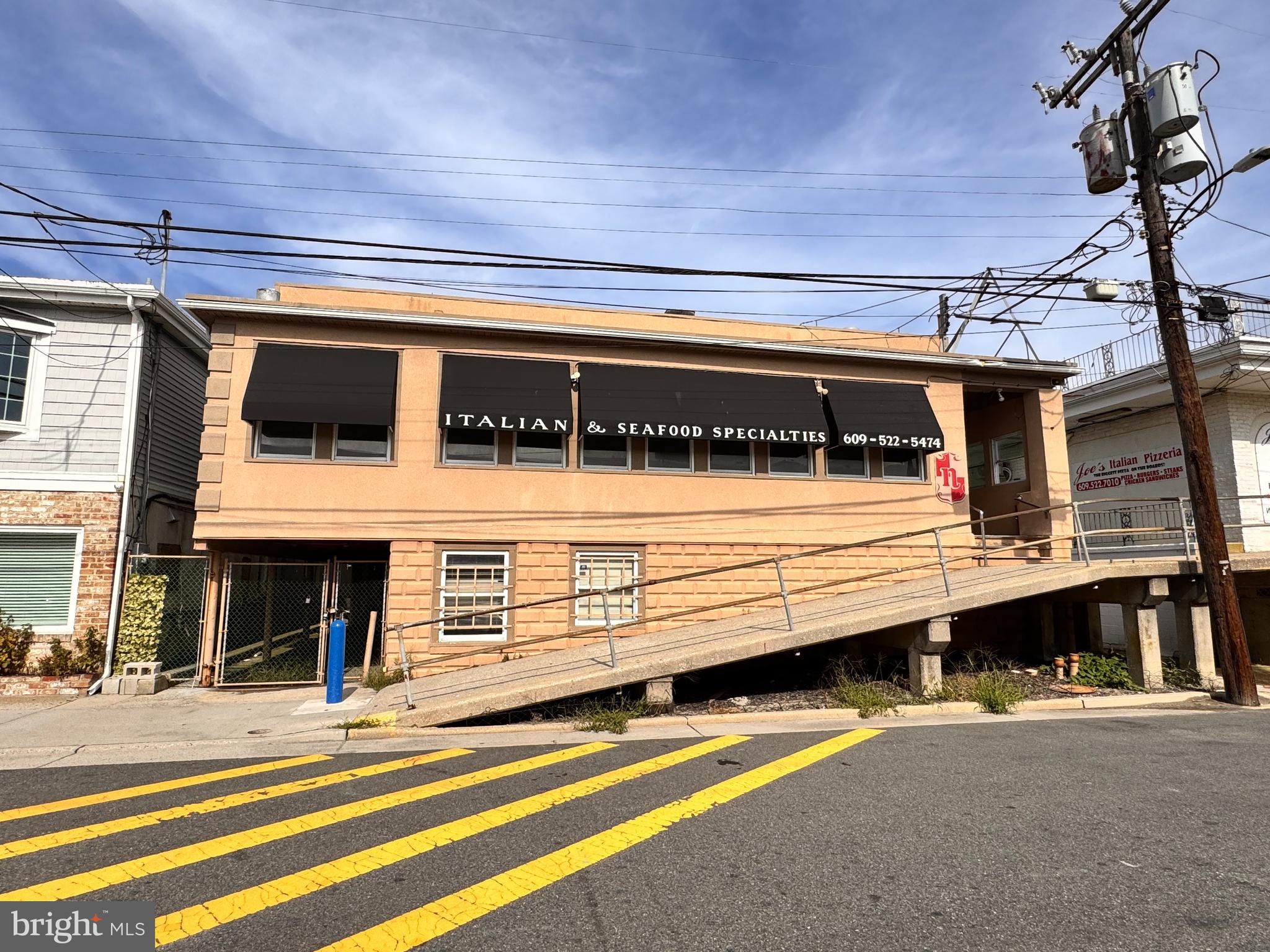 423 E MAGNOLIA AVENUE