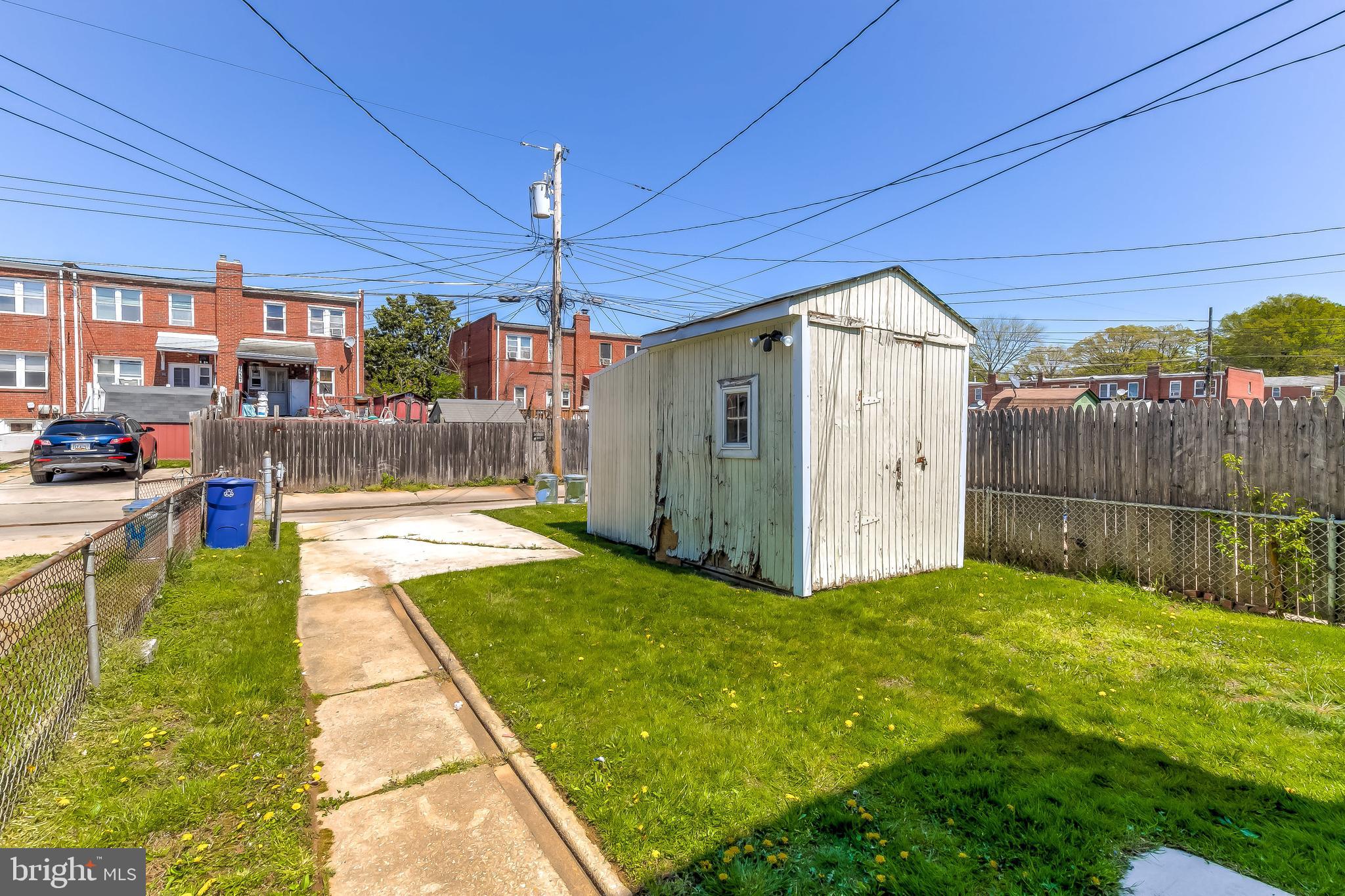 BALLARD GARDENS - Residential