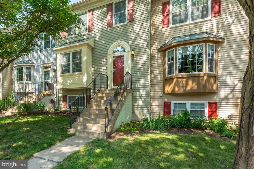 A 4BR/ 3.5B townhome, open floor plan, main level hardwood floors. Stainless steel appliances.Master bedroom vaulted ceiling, MB and walk in closet with plenty of storage. The walk out basement has a storage room, fireplace,  4th bedroom with separate 3rd full bath New floors in basement just installed. New HVAC, windows, and newer water heater.