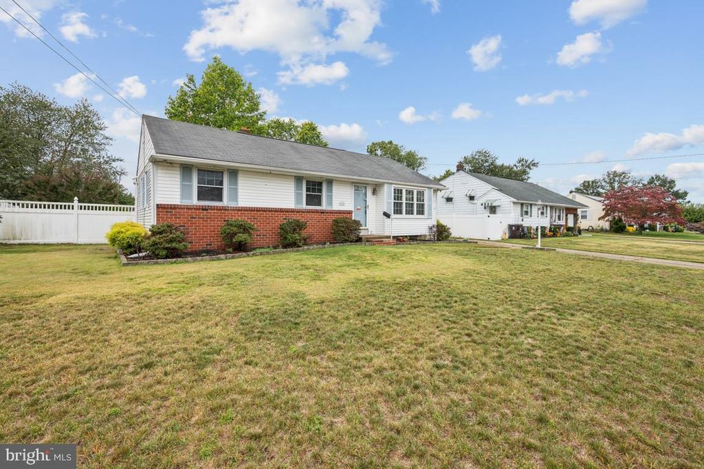 Photo of 410 S Chester Avenue, DELRAN, NJ 08075 (MLS # NJBL2095268)
