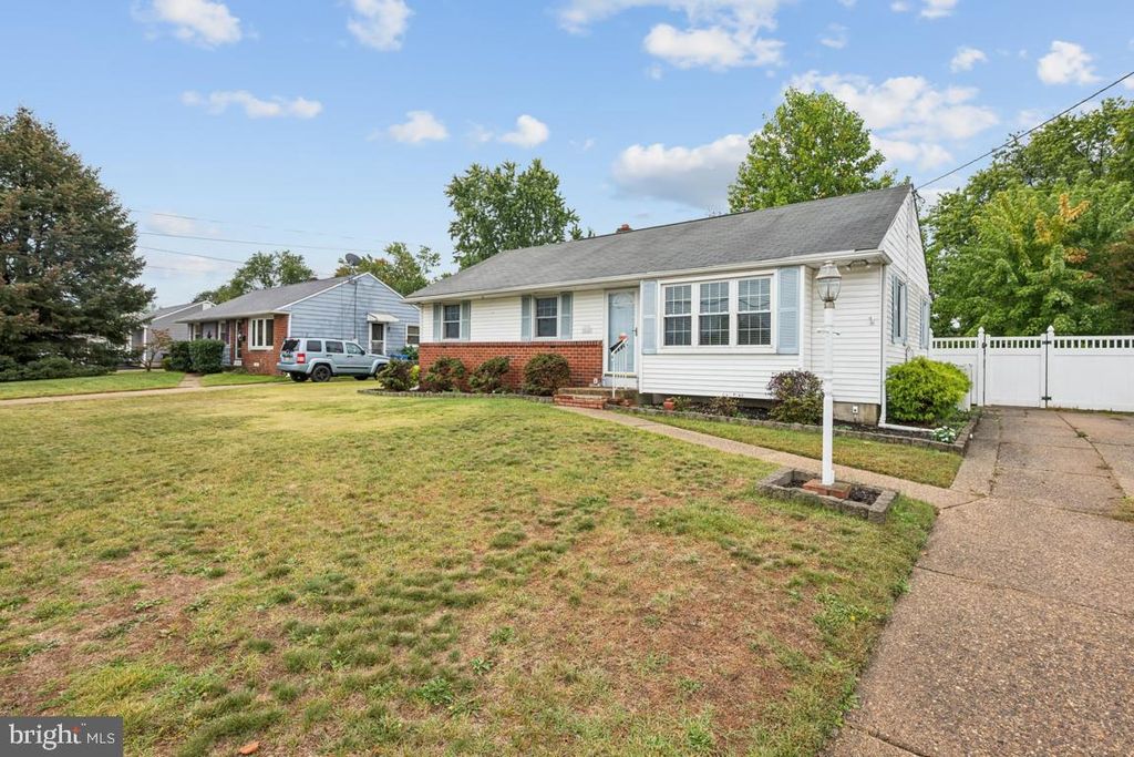 Photo of 410 S Chester Avenue, DELRAN, NJ 08075 (MLS # NJBL2095268)