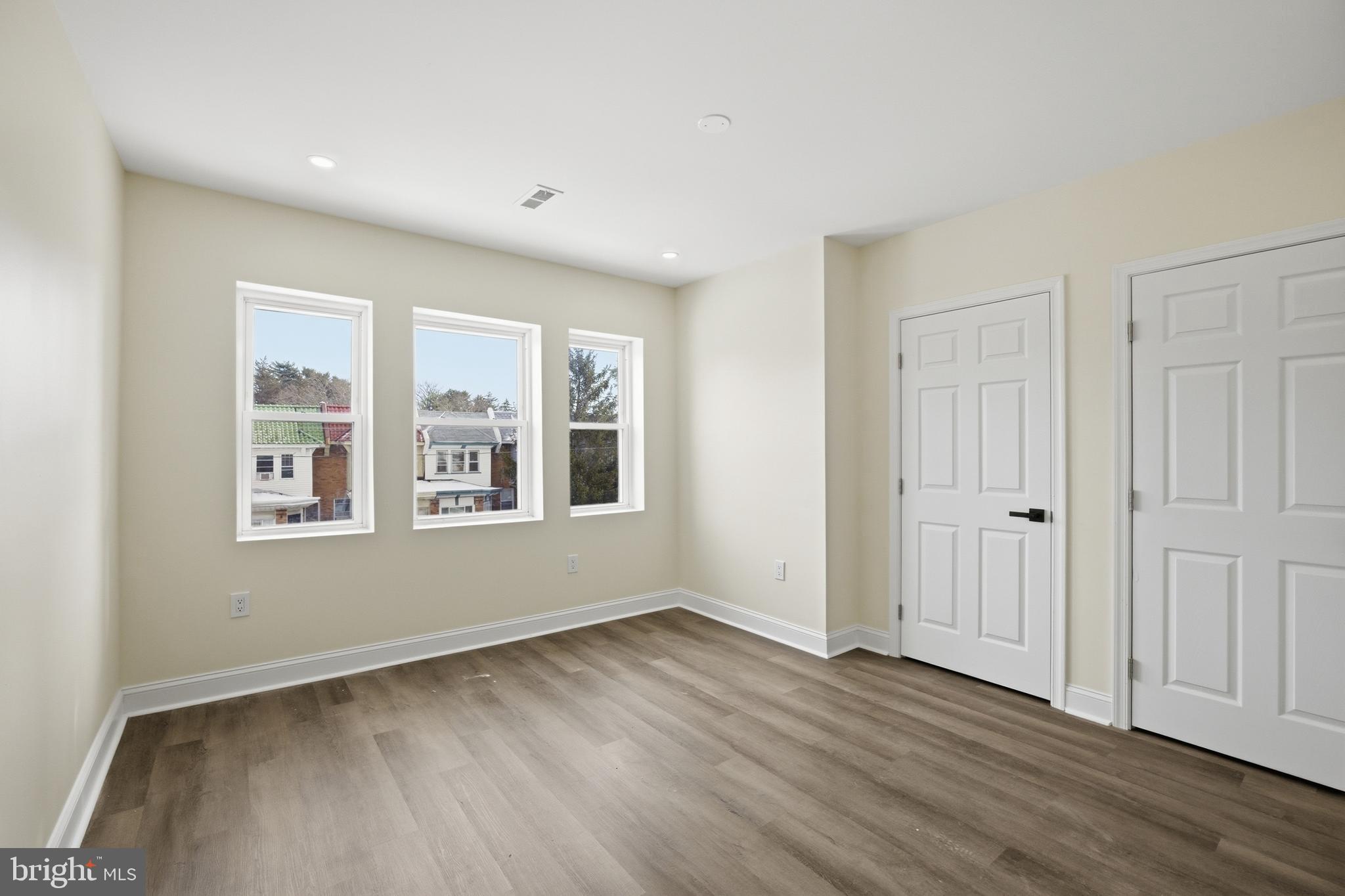 PHILADELPHIA - Residential