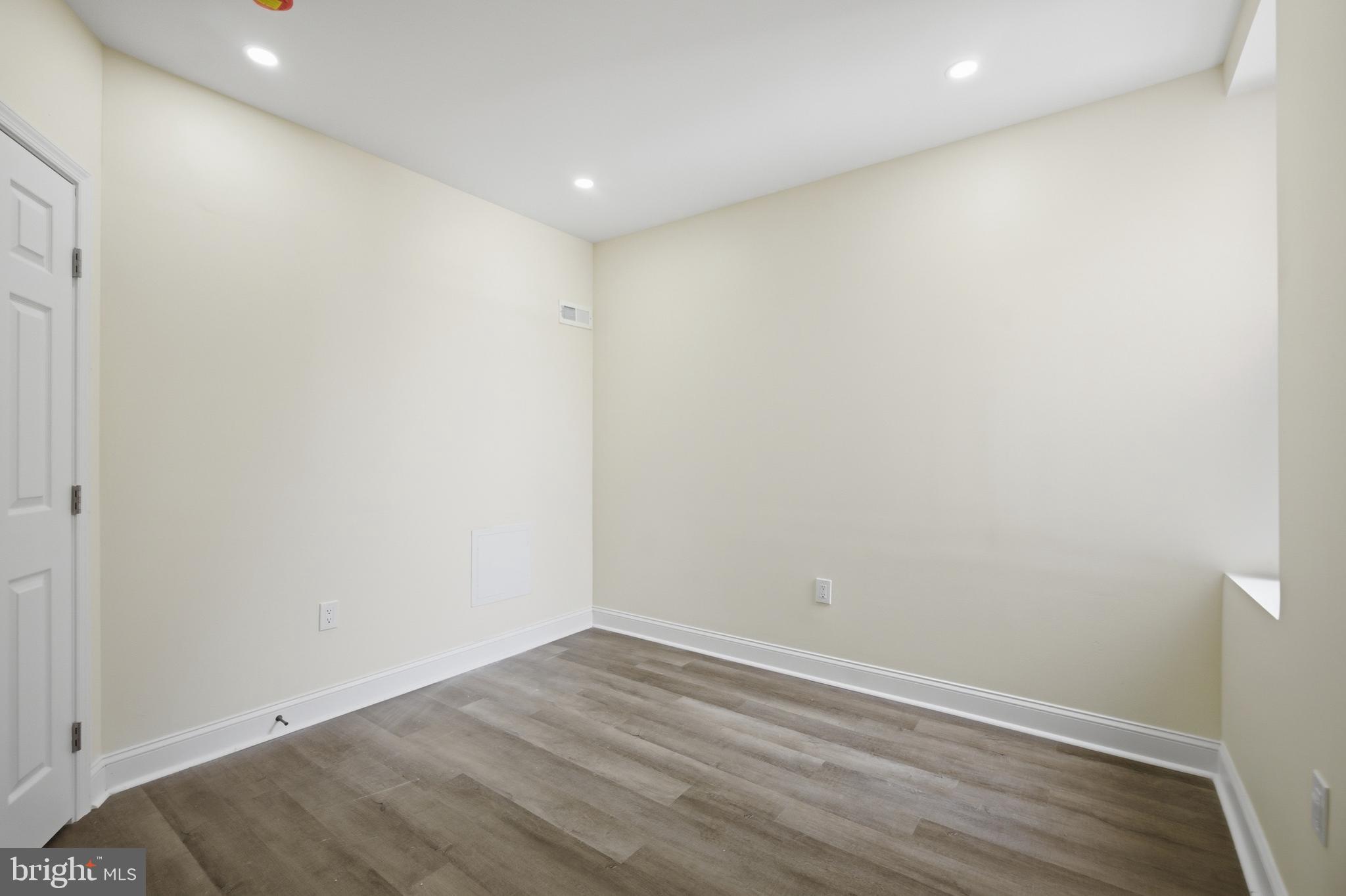 PHILADELPHIA - Residential