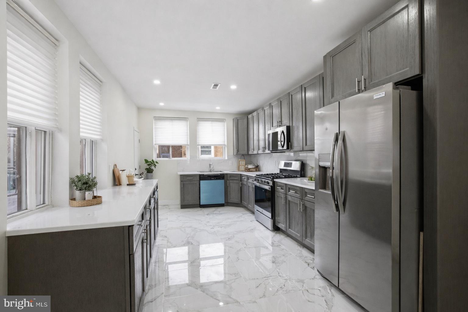 PHILADELPHIA - Residential