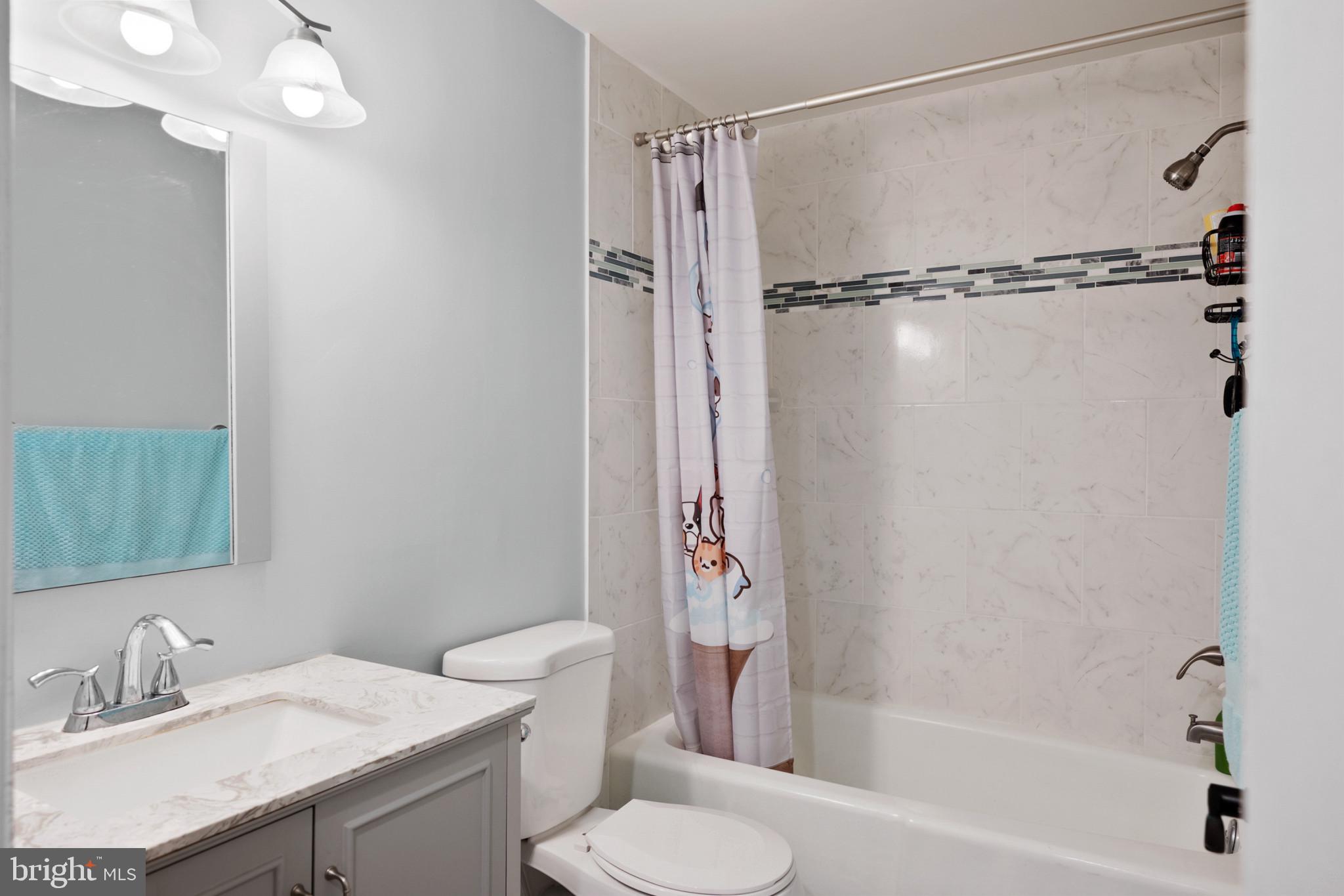 LAUREL GLEN - Residential