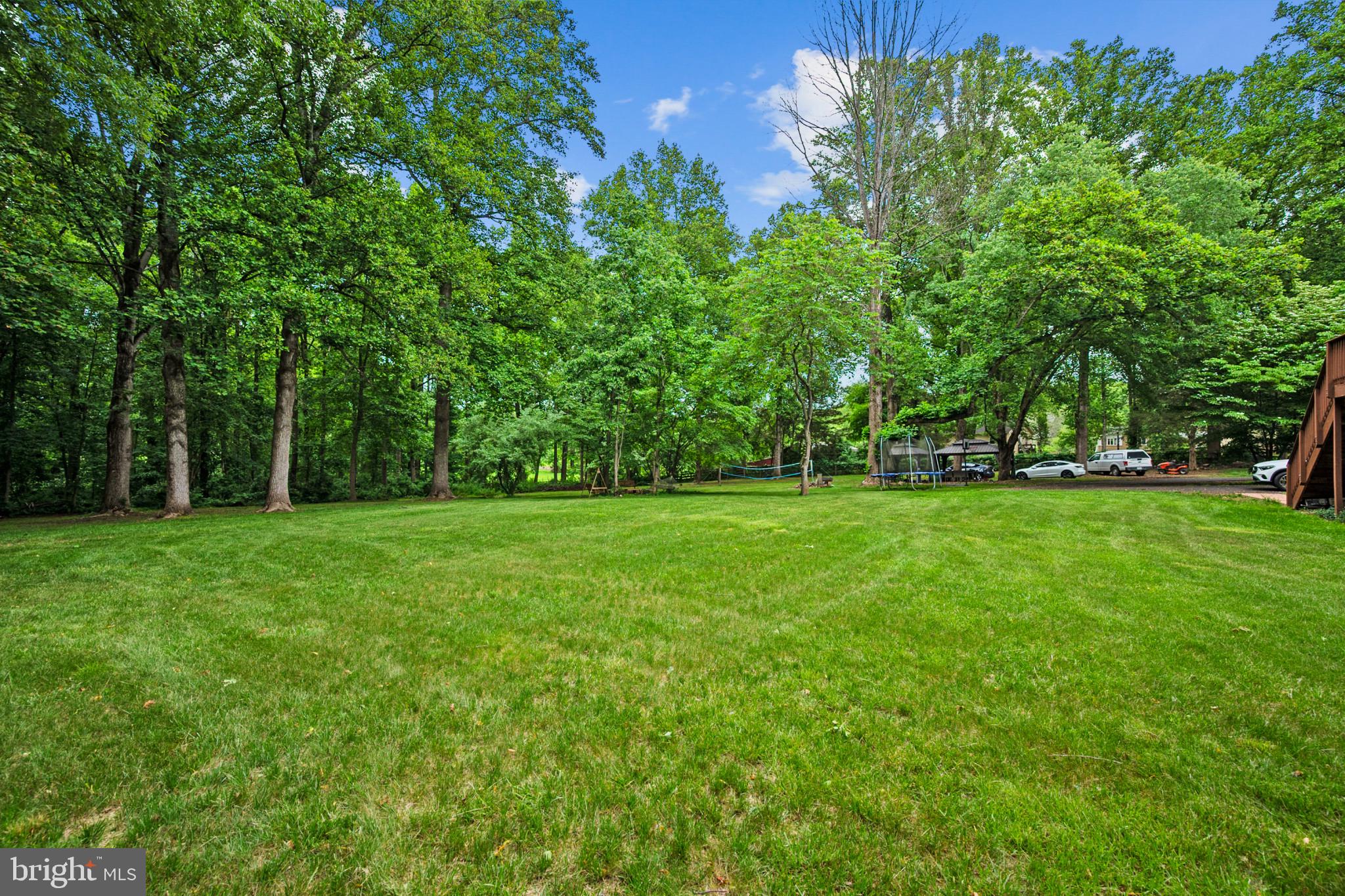 LAUREL GLEN - Residential