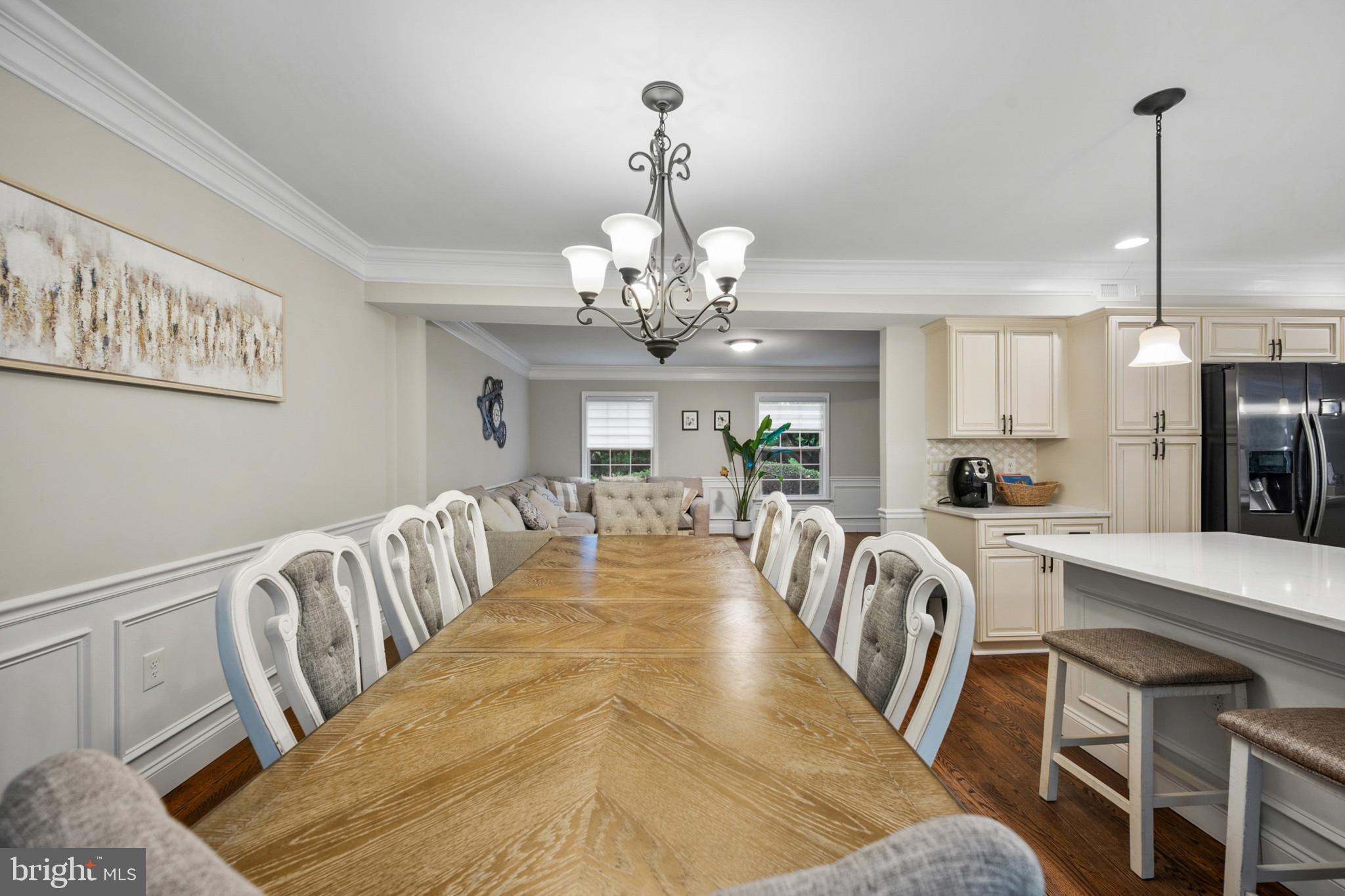 LAUREL GLEN - Residential