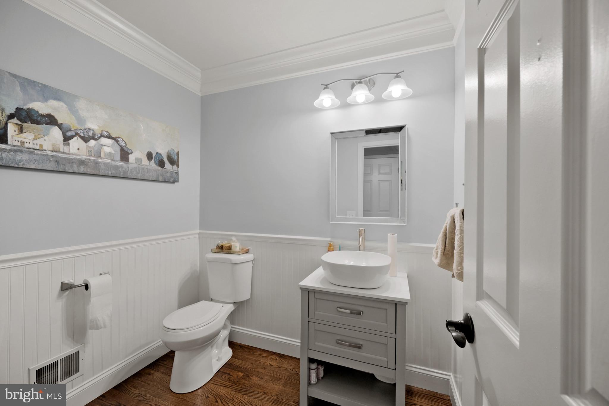 LAUREL GLEN - Residential