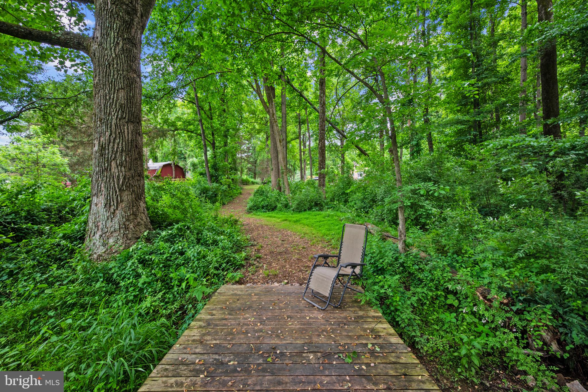 LAUREL GLEN - Residential