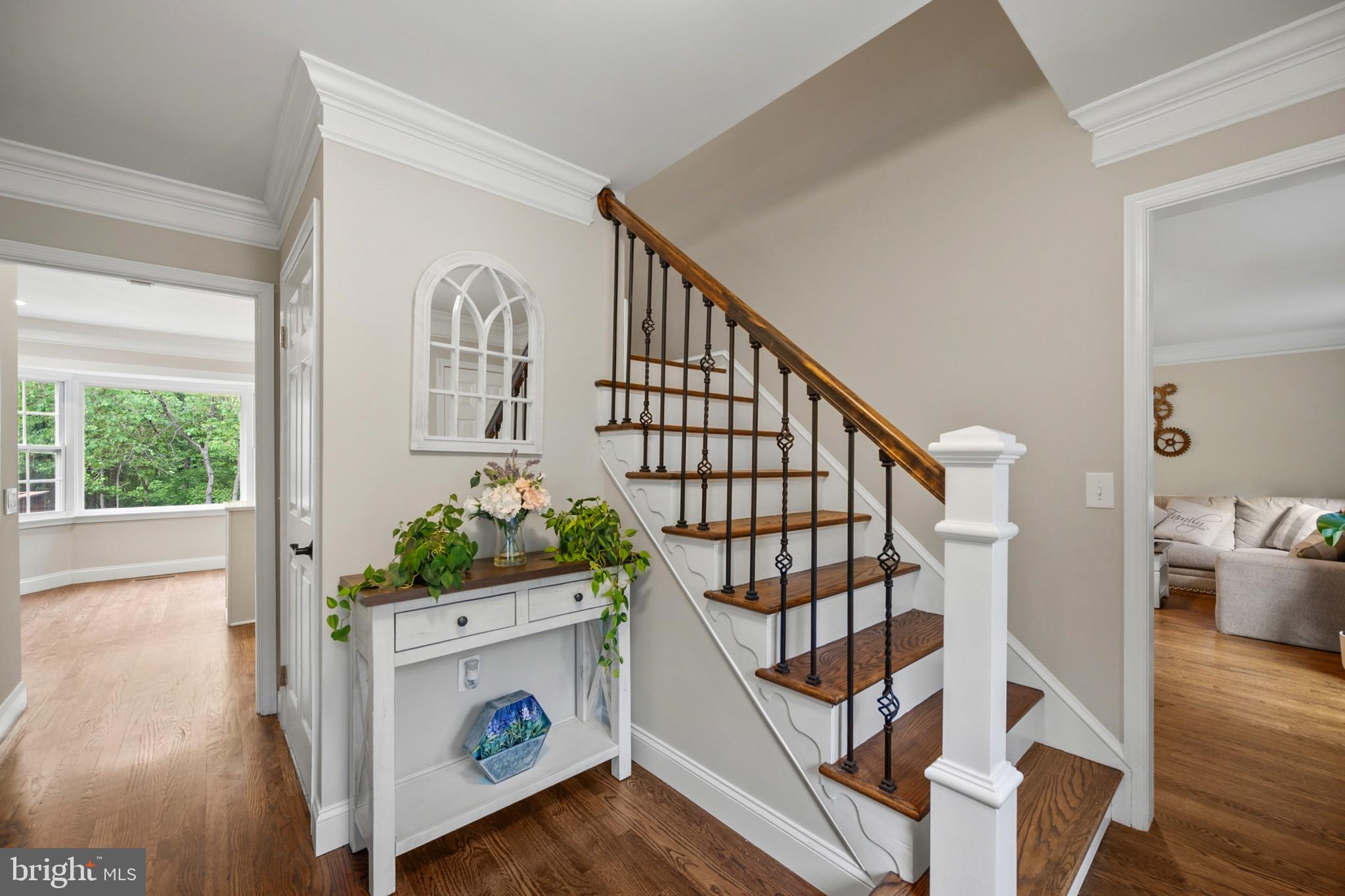 LAUREL GLEN - Residential