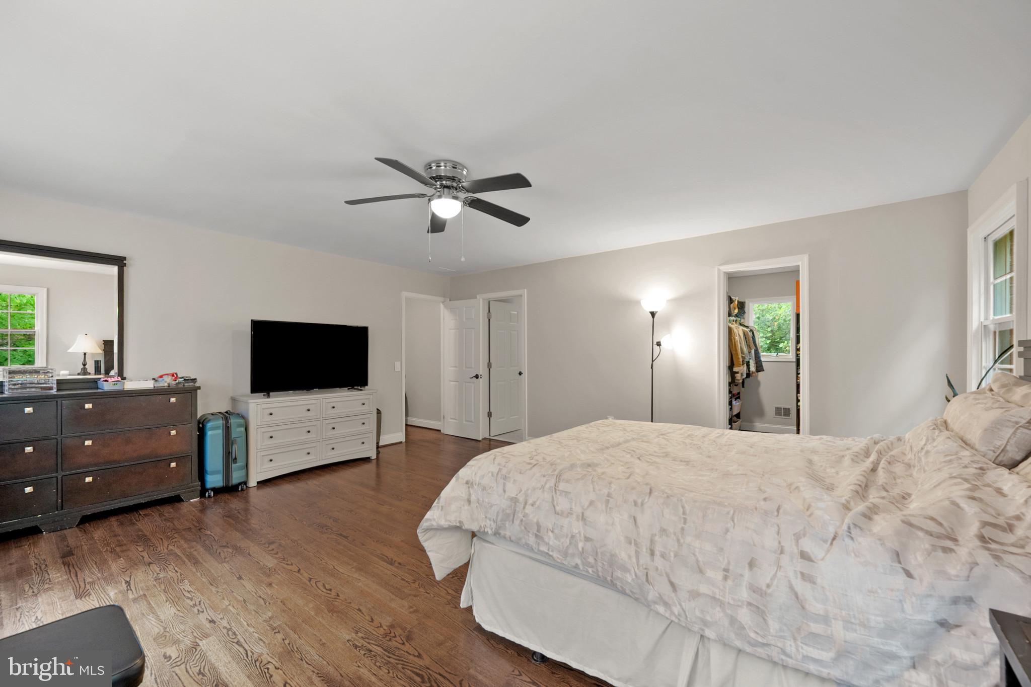 LAUREL GLEN - Residential
