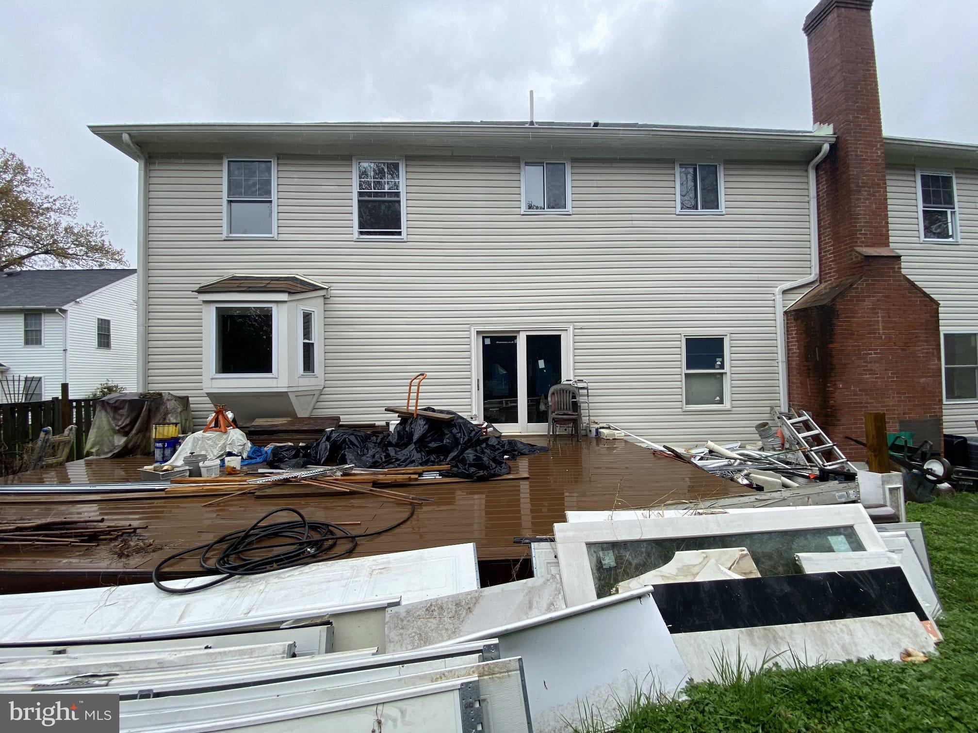 SILVER SPRINGS - Land