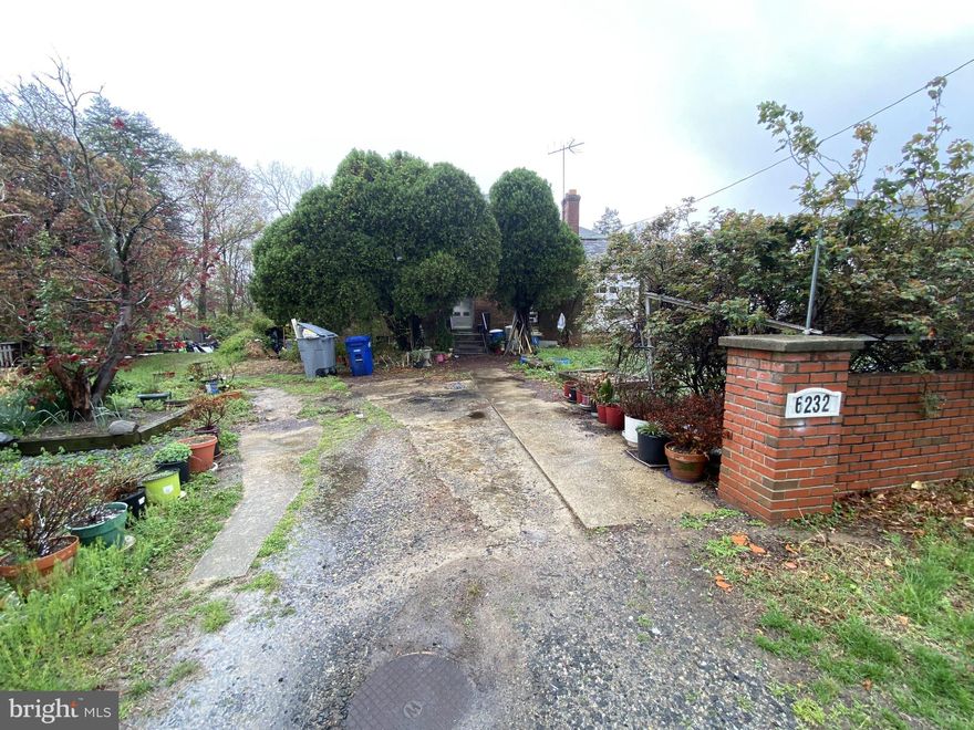 BELOW MARKET compelling investment opportunity at 6232 Gum St, Alexandria, VA 22310. This 
property is offered at an extremely aggressive price, presenting an ideal canvas for investors or 
homeowners looking to create a custom residence in a sought-after Alexandria neighborhood.
 Key Features
 • Solid Structure in Place: The primary structure of the home has been constructed, with 
foundational work and some room framing already completed, providing a strong starting point for further 
development.
 • Opportunity for Customization: With much of the basic framework in place, this property is 
ready for a complete transformation into your vision of a modern home. Investors and DIY enthusiasts alike 
can capitalize on this rare prospect by finishing the construction to suit contemporary tastes and functional 
requirements.
 • Competitive Pricing: The pricing is intentionally aggressive to reflect the work needed to 
fully complete the property, ensuring outstanding potential for significant equity growth once the 
renovations are completed.
Additional Highlights
 • Location Advantage: Situated in a dynamic area of Alexandria, this property offers 
proximity to local amenities, vibrant community amenities, and convenient access to transportation, retail, 
dining, and recreation.
 • Future Value: Complete the repairs and addition of finishing touches to unlock the true 
value of this home in a market known for its strong appreciation potential.
 • Great for Investors or Custom Home Builders: Whether you’re looking to flip the property or 
create a personalized living space, the existing structure and framing provide a head start for your project.
 Summary
 6232 Gum St represents a unique opportunity to craft a home with character from the ground up. While the 
property is in need of complete repair and finish work, its solid construction and aggressive pricing make it 
an attractive choice for savvy buyers ready to invest their vision and efforts into a promising Alexandria 
address.