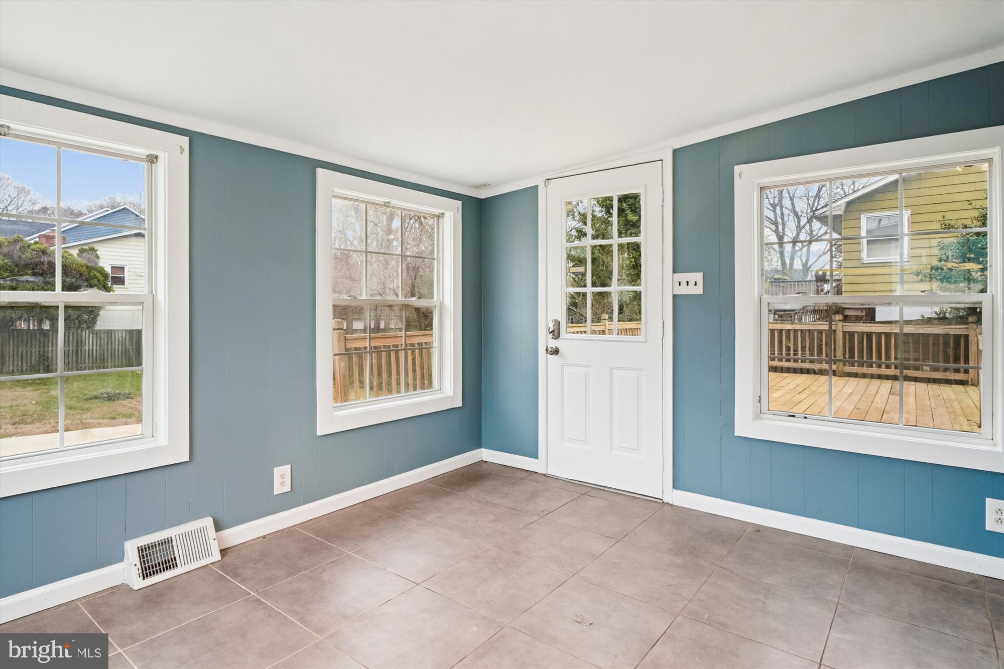 CAPE ST CLAIRE - Residential