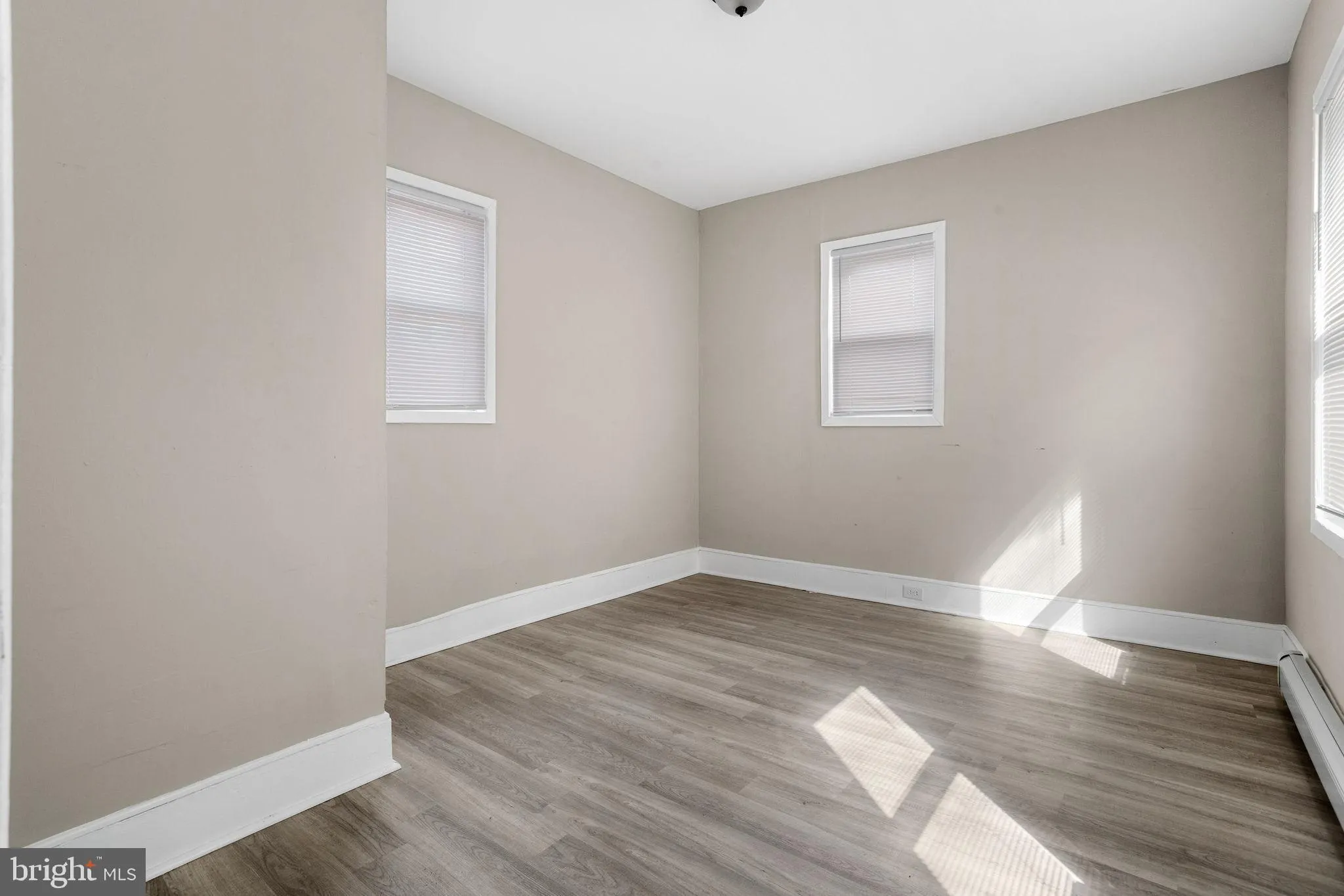 Ewing, New Jersey 08618, United States, 4 Bedrooms Bedrooms, ,Residential,Active,86619