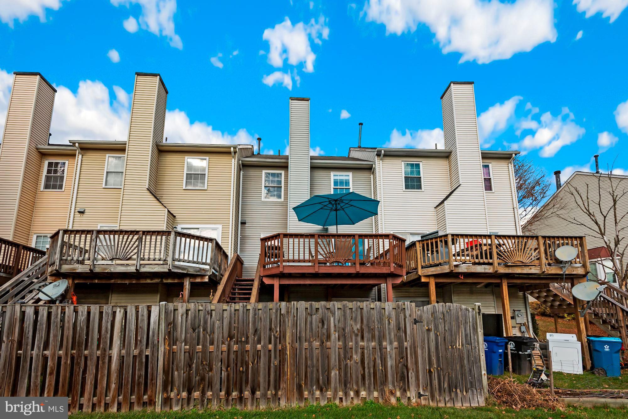 POTOMAC CROSSING - Residential