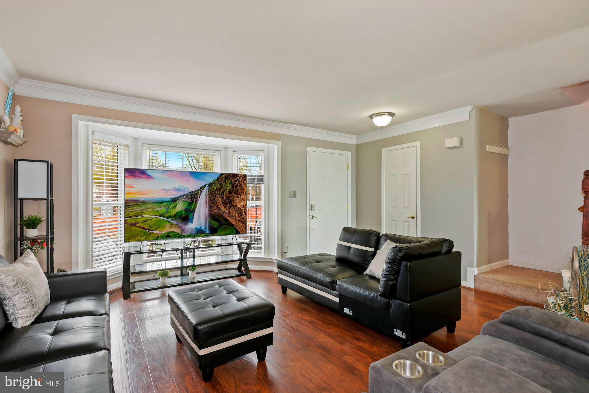 POTOMAC CROSSING - Residential