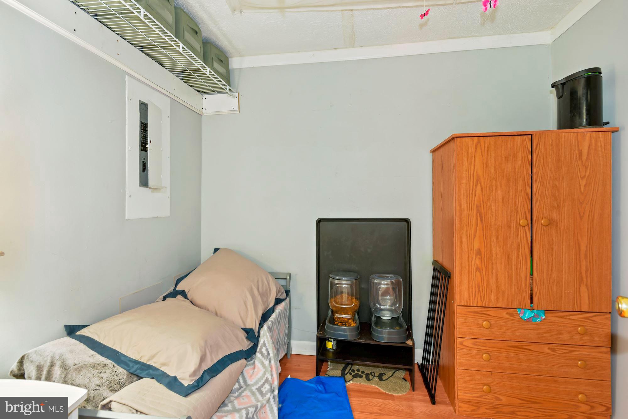 POTOMAC CROSSING - Residential