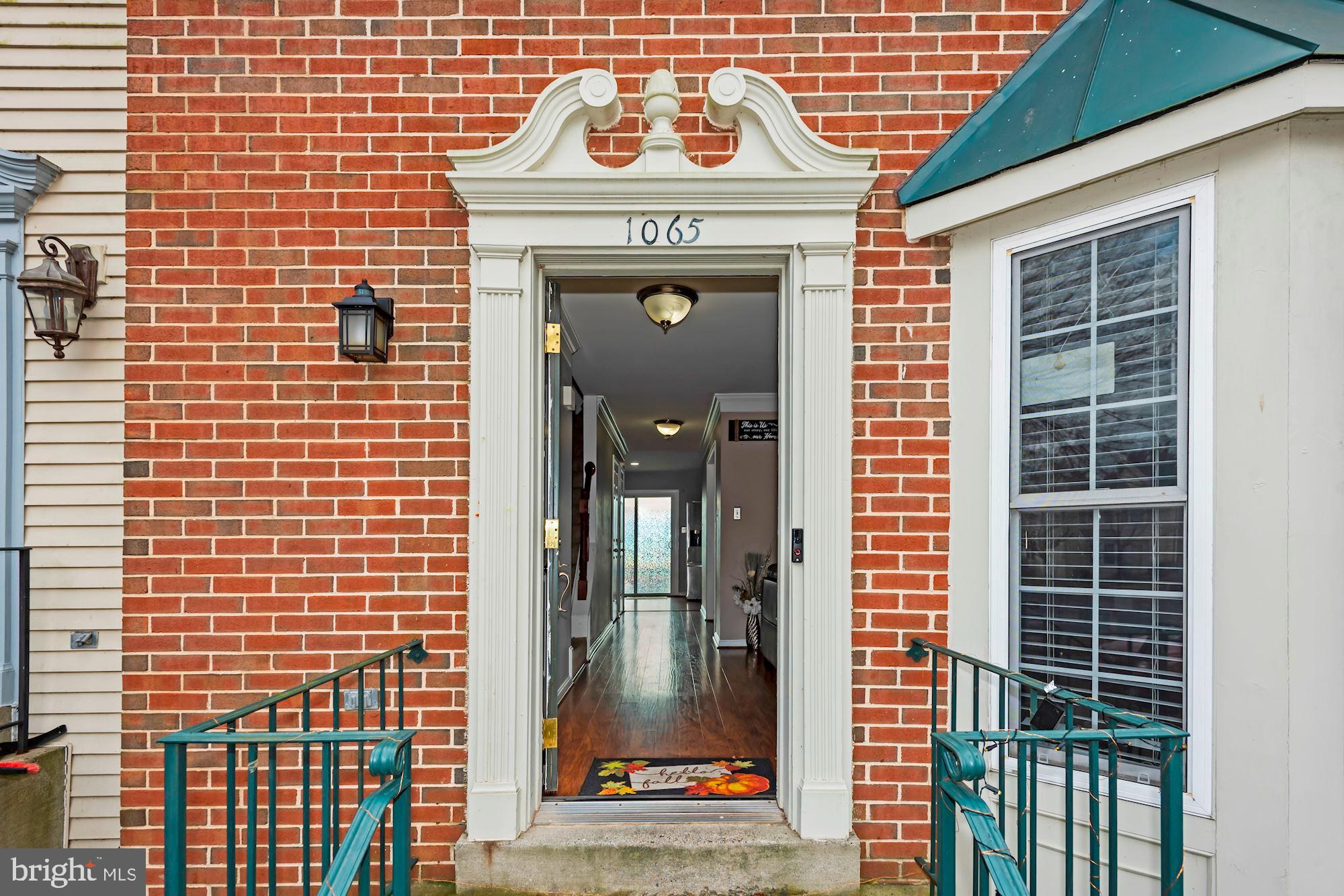 POTOMAC CROSSING - Residential