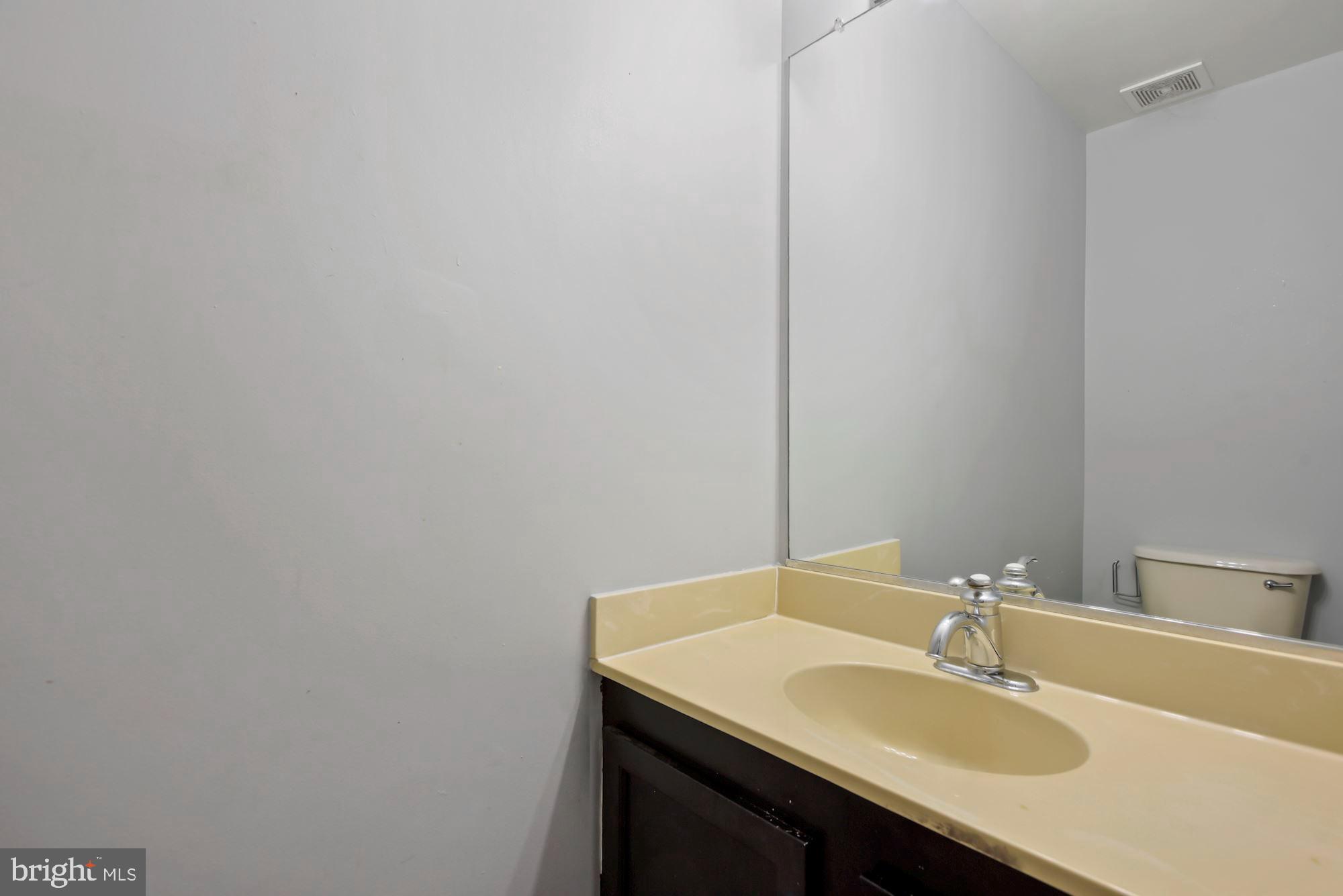 POTOMAC CROSSING - Residential