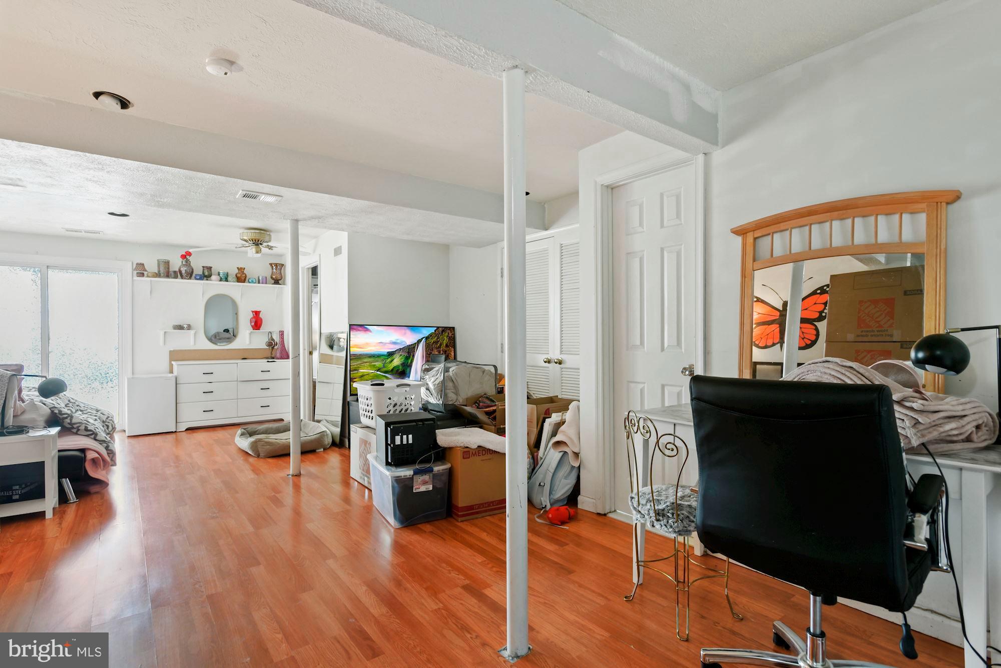 POTOMAC CROSSING - Residential