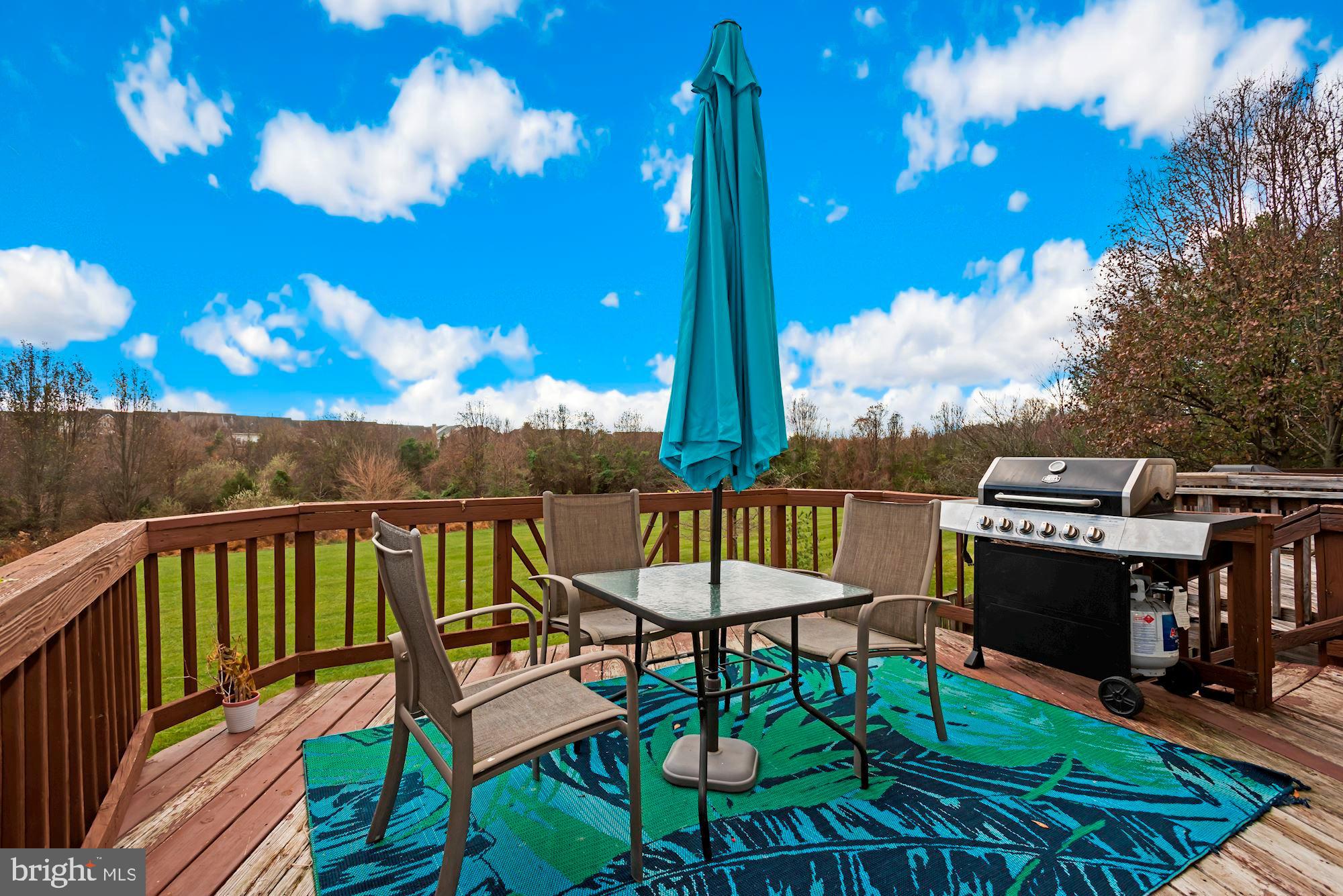 POTOMAC CROSSING - Residential