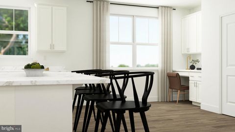 Townhouse For Sale - 517 John Vanzandt Drive<br/> TITUSVILLE, NJ 08560