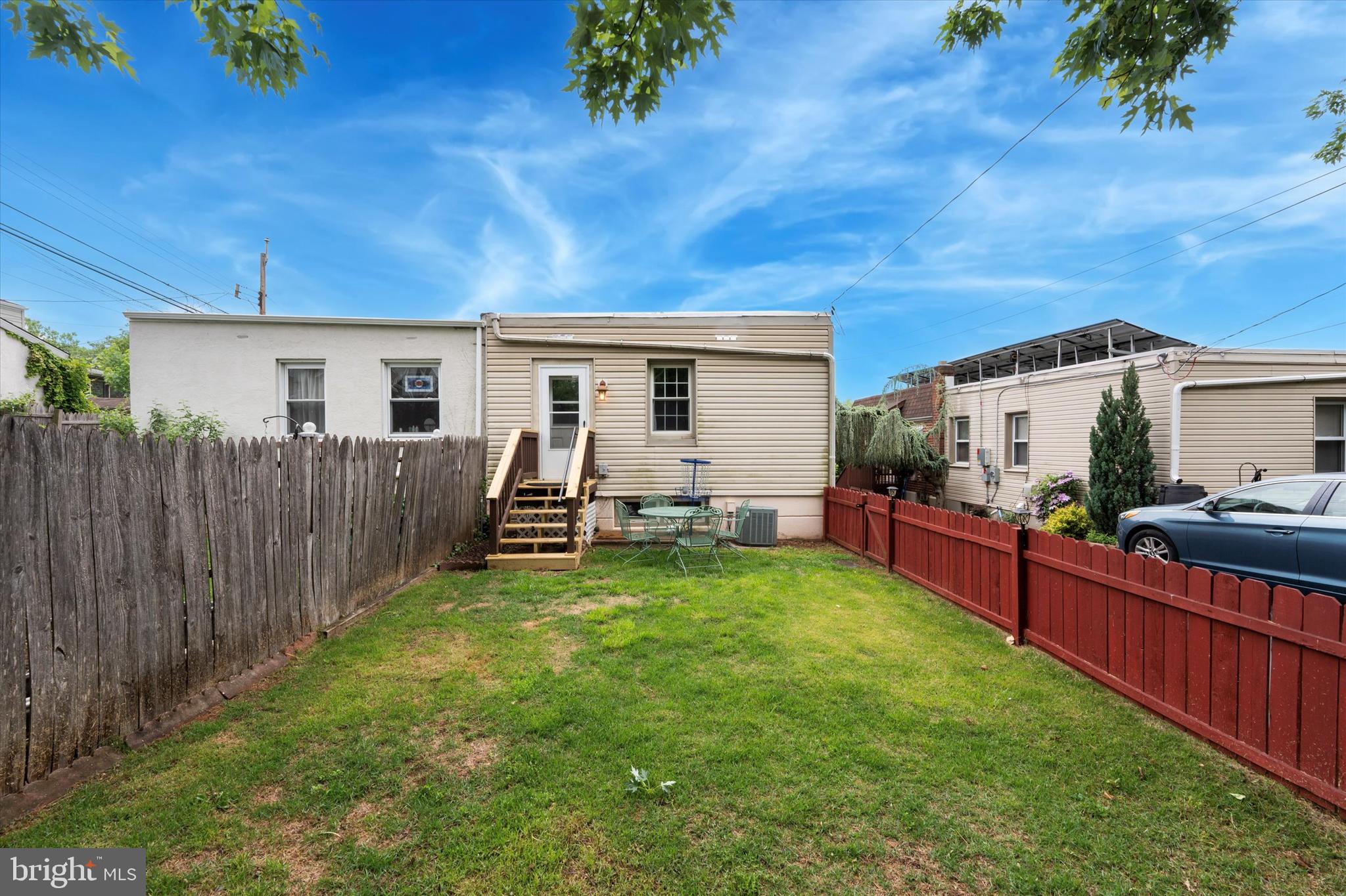 NORRISTOWN - Residential