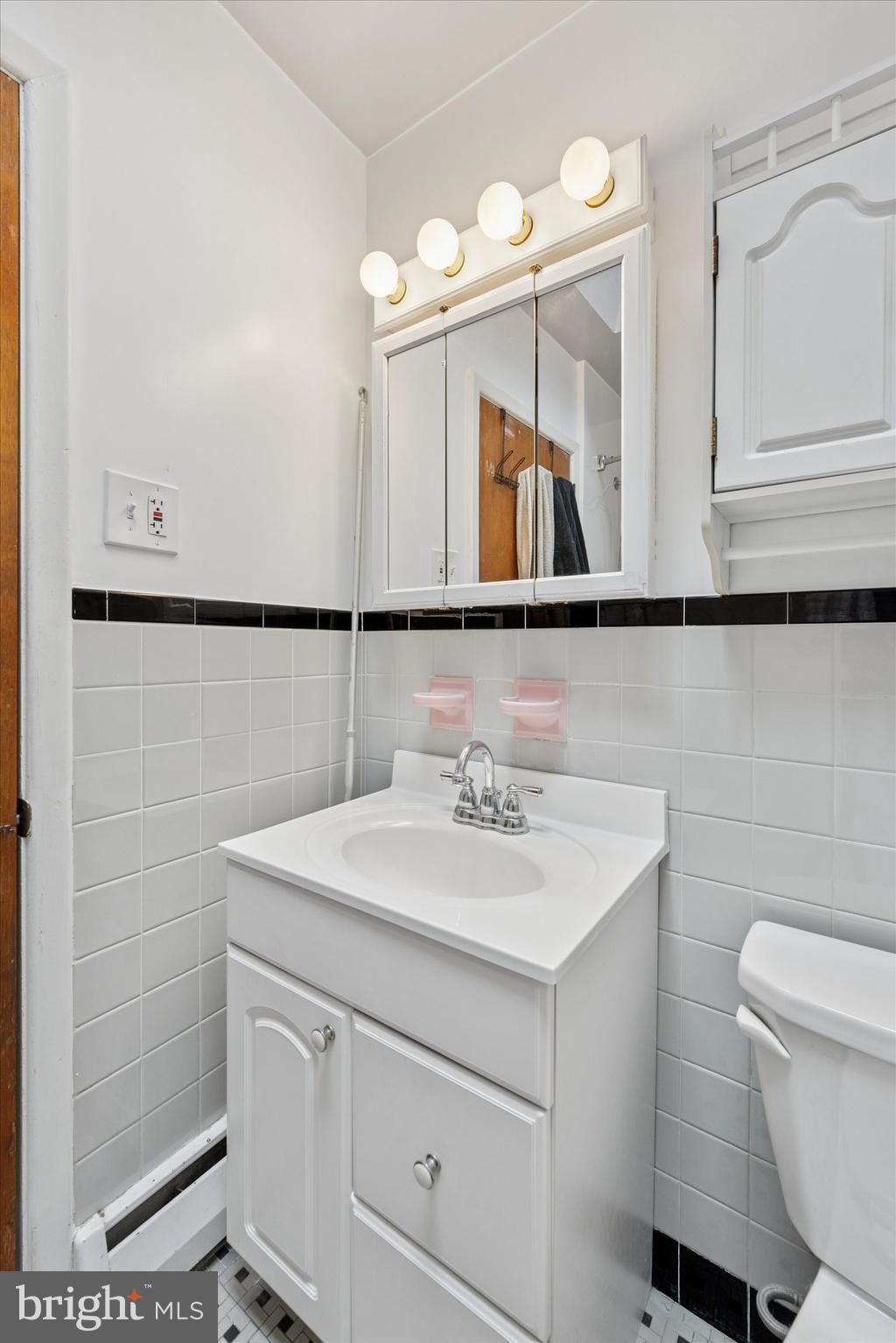 NORRISTOWN - Residential