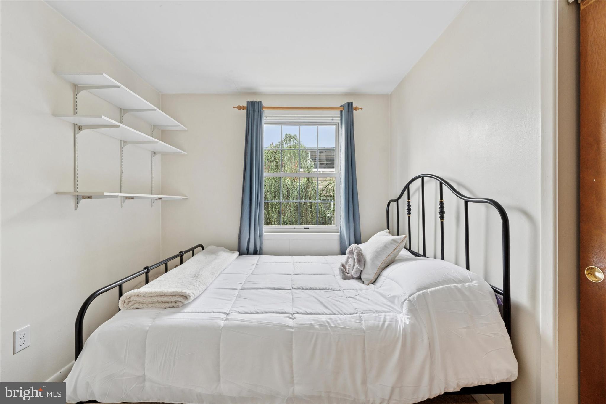 NORRISTOWN - Residential
