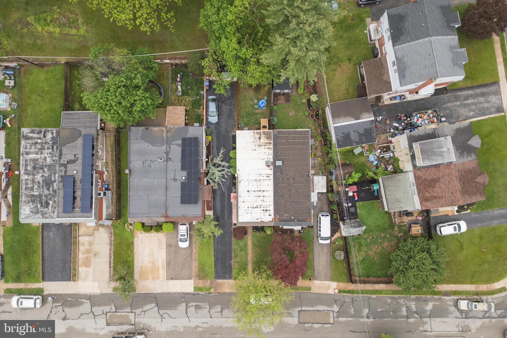 1721 DARTMOUTH DRIVE