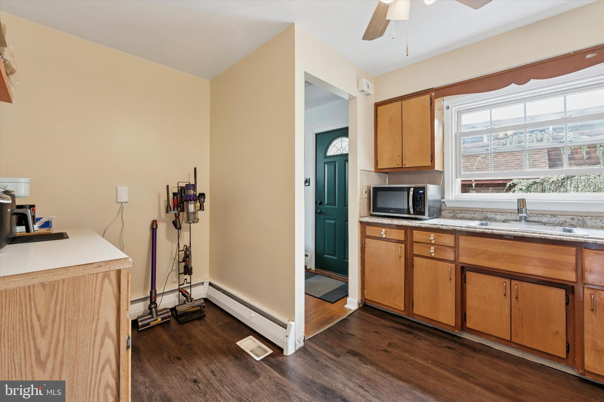 NORRISTOWN - Residential