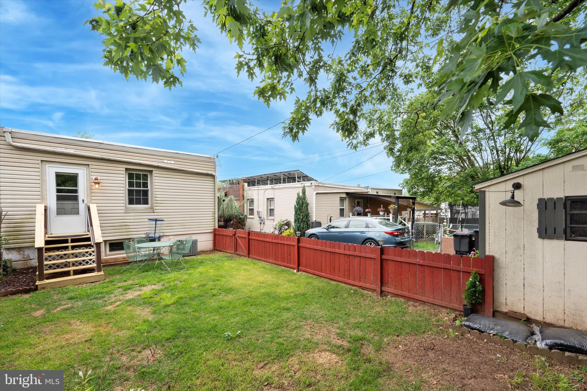 NORRISTOWN - Residential
