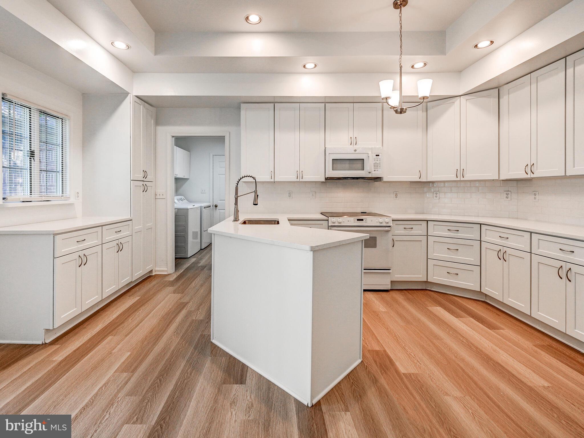 HOPKINS - Residential