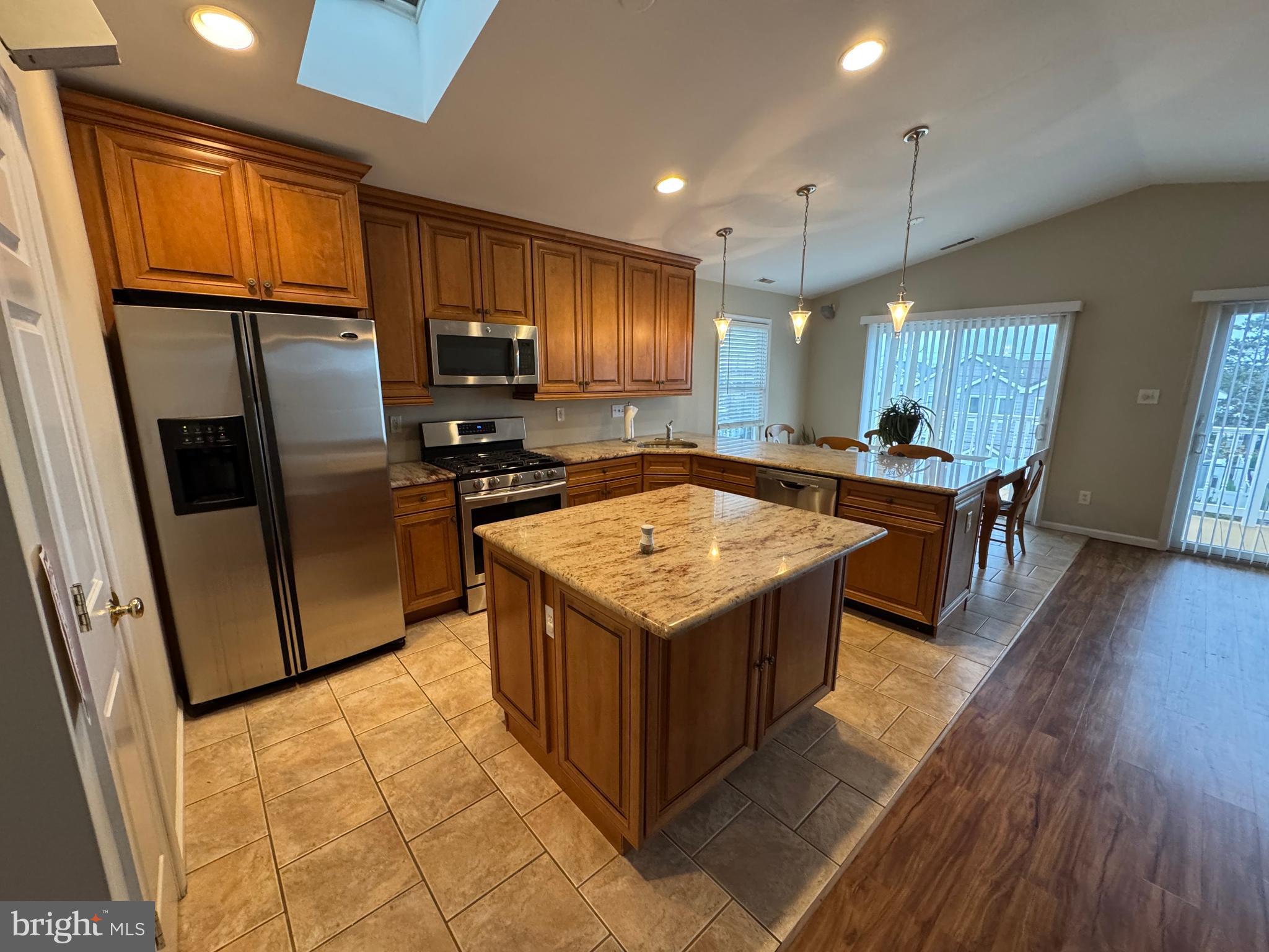 112 E ROSEMARY ROAD 2B