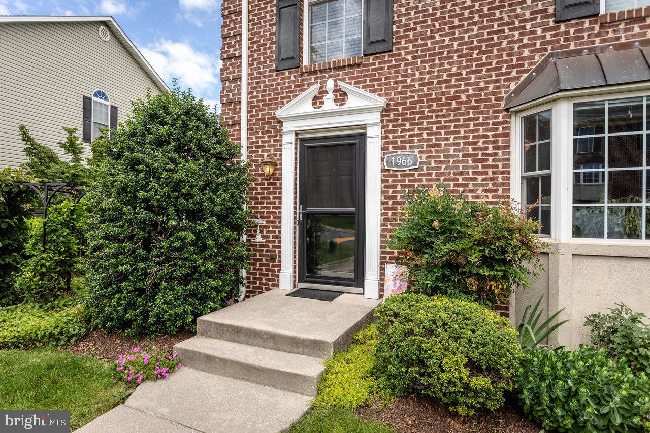 1966 BUTTONWOOD COURT