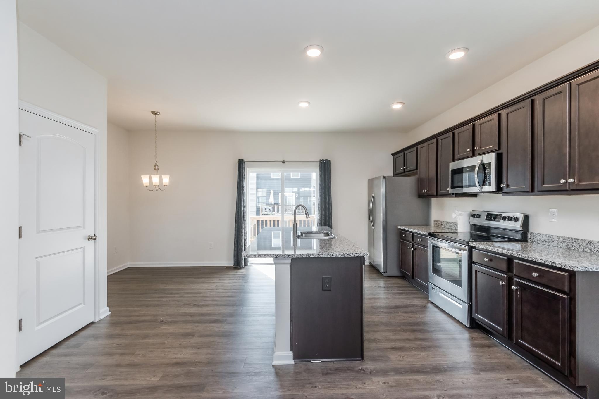 BERKELEY RIDGE - Residential