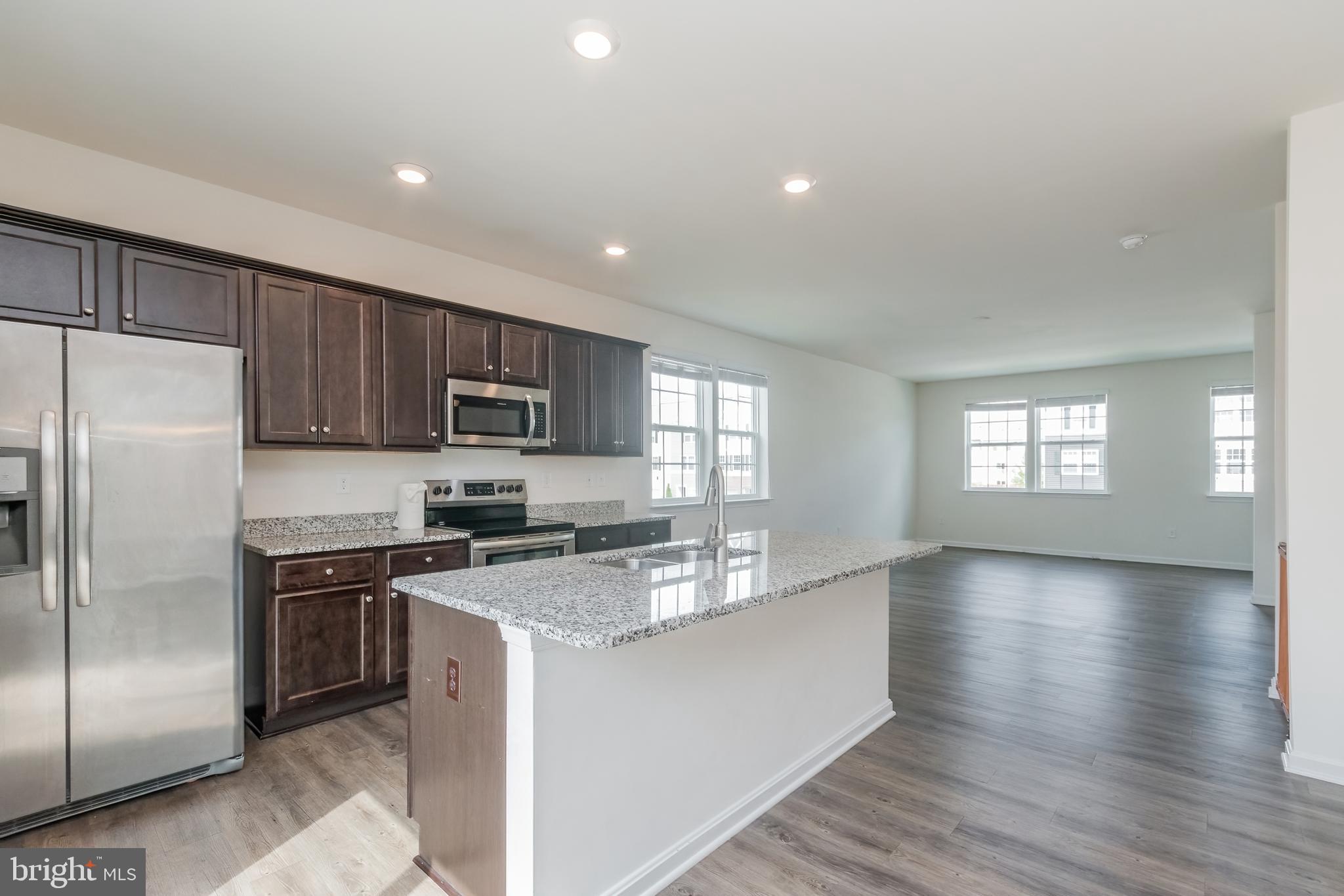 BERKELEY RIDGE - Residential