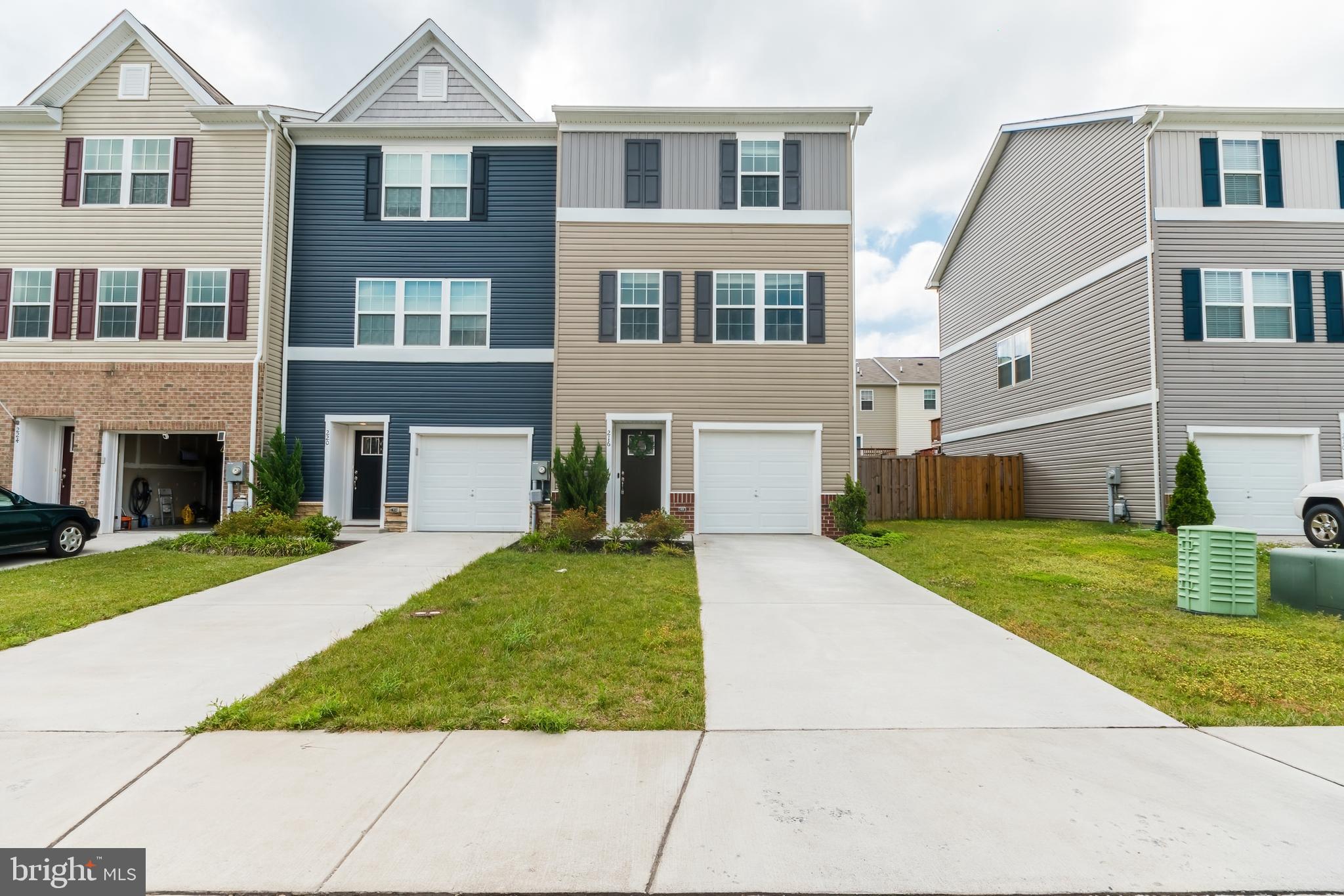 BERKELEY RIDGE - Residential