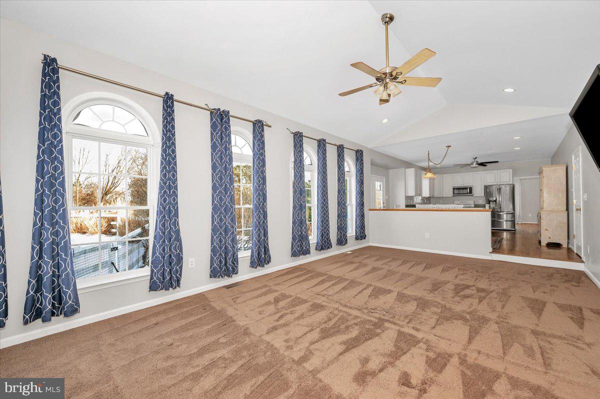 HANFORD ESTATES - Residential