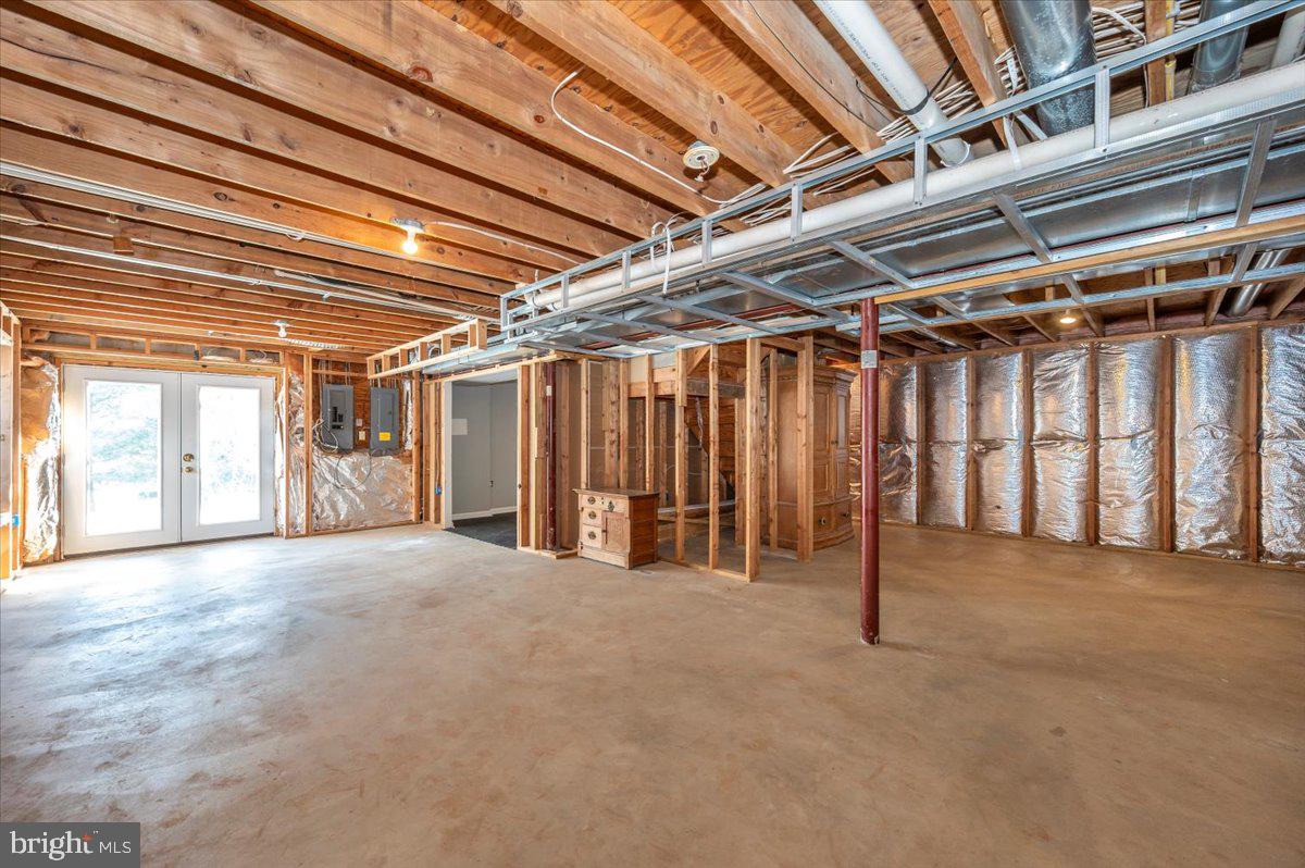 HANFORD ESTATES - Residential