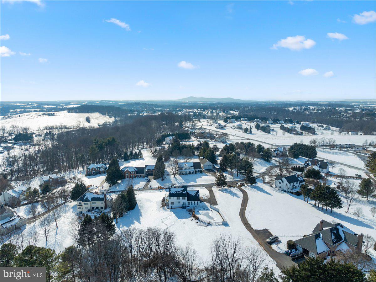 HANFORD ESTATES - Residential